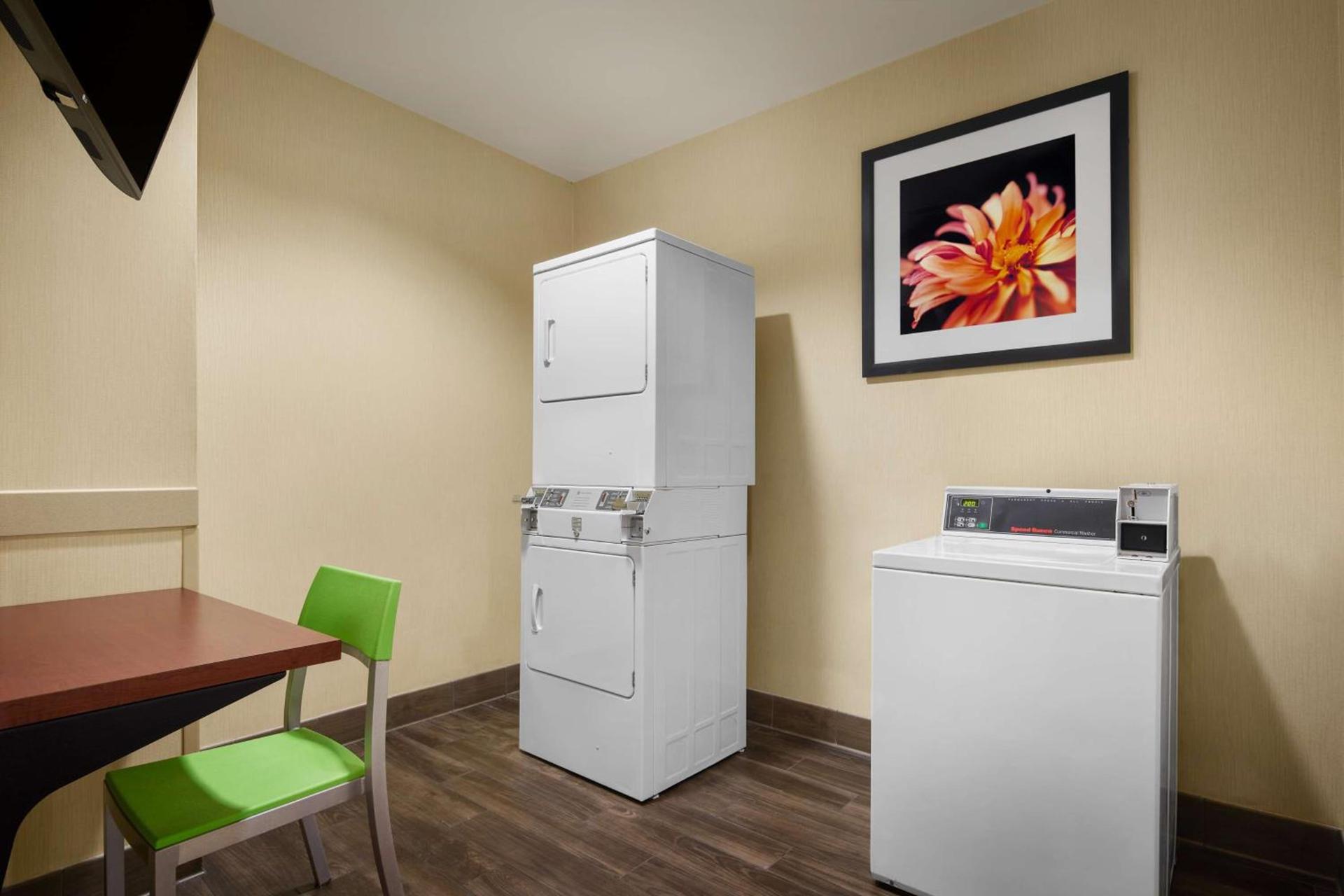 Hilton Garden Inn Denver South Park Meadows Area photo 26