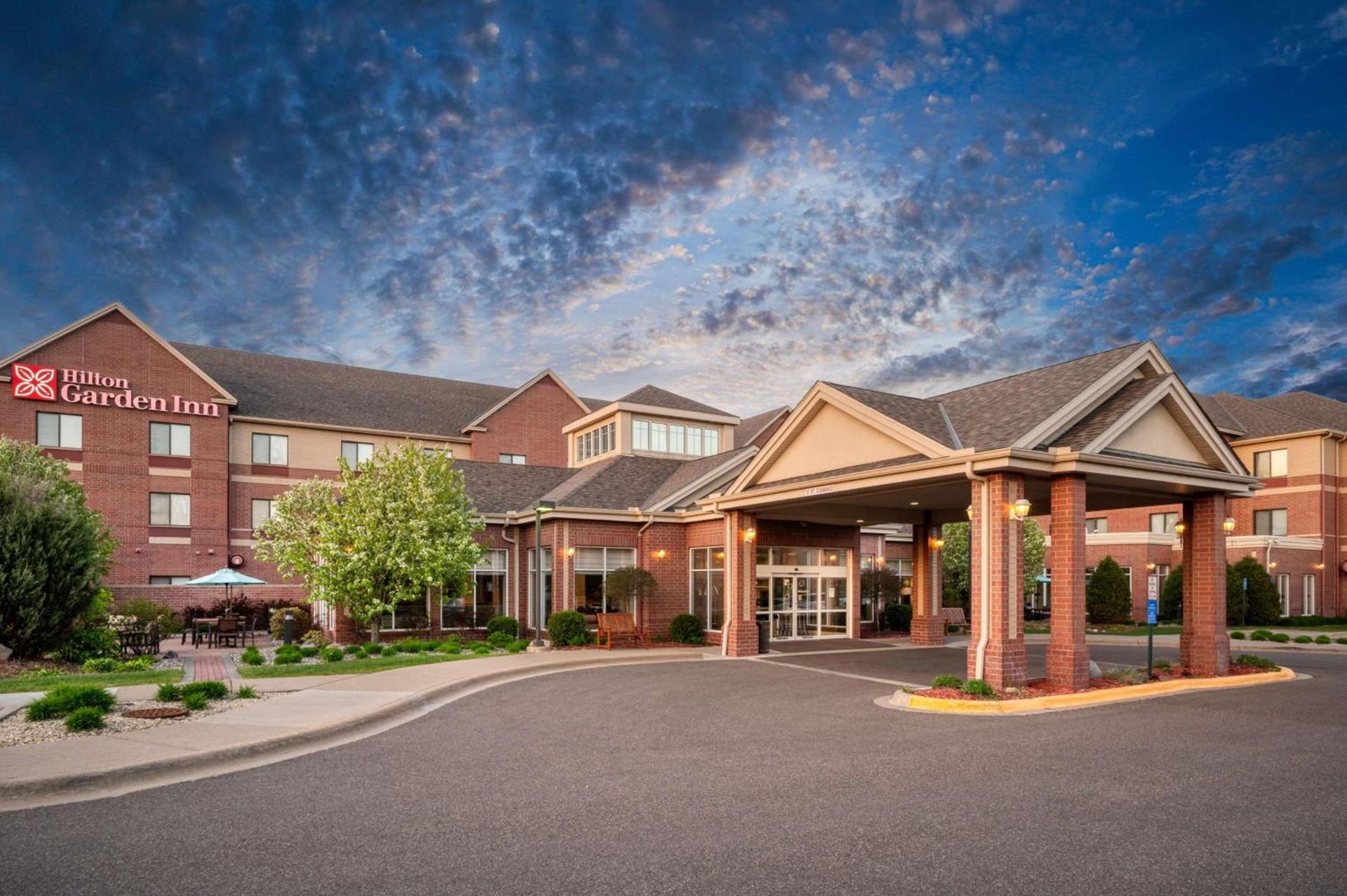 Hilton Garden Inn Minneapolis Maple Grove photo 2