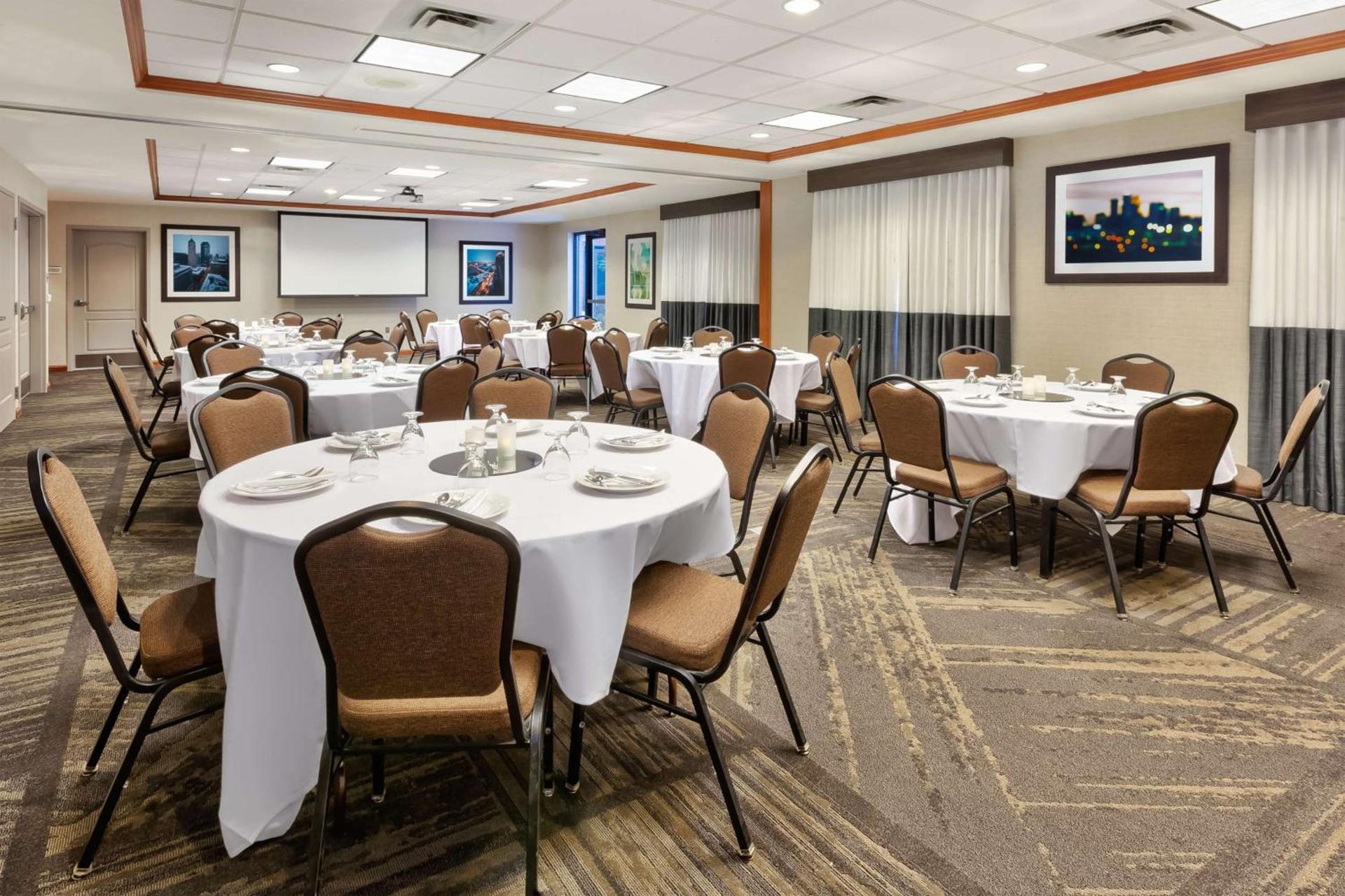 Hilton Garden Inn Minneapolis Maple Grove photo 33