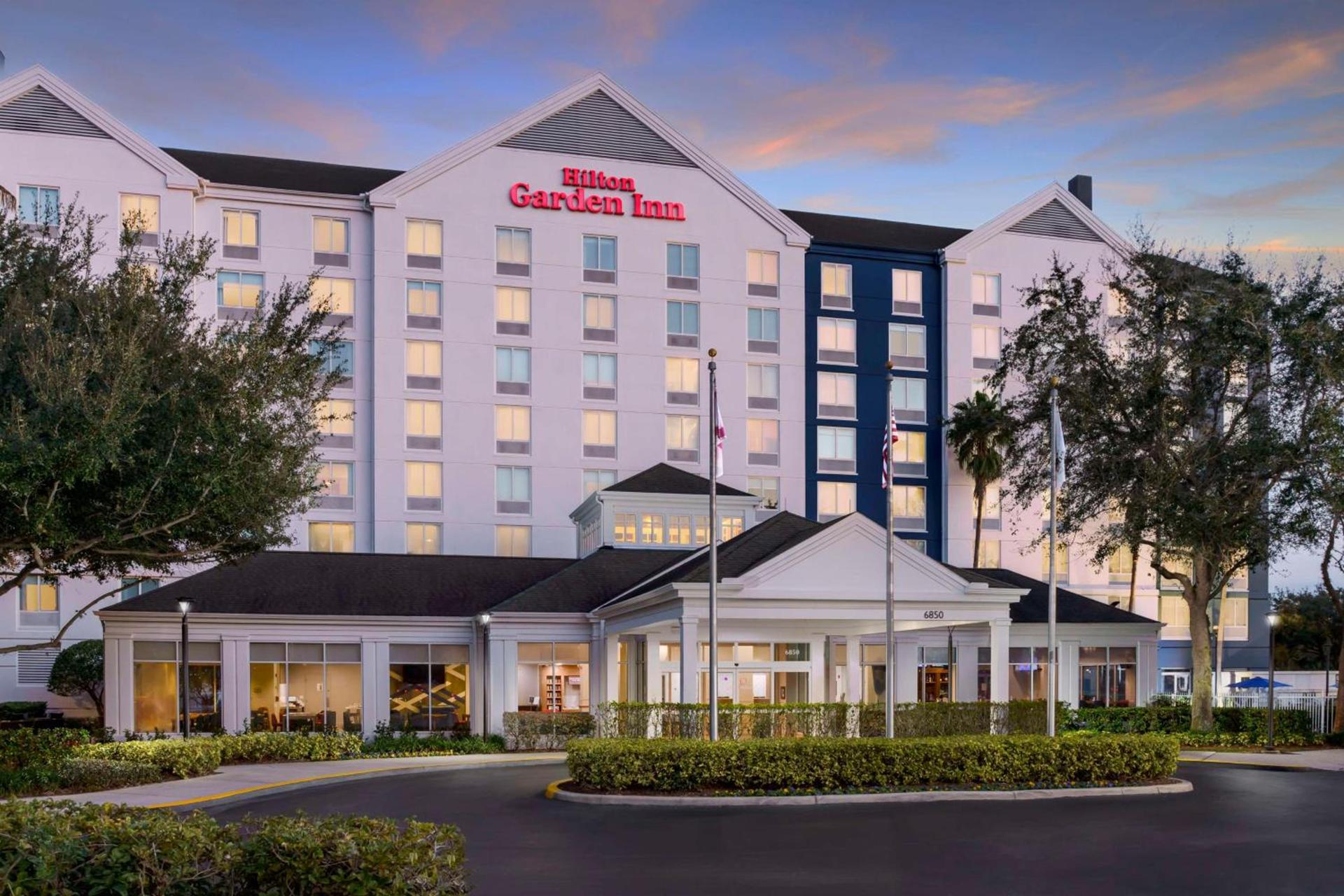 Hilton Garden Inn Orlando at SeaWorld photo 2