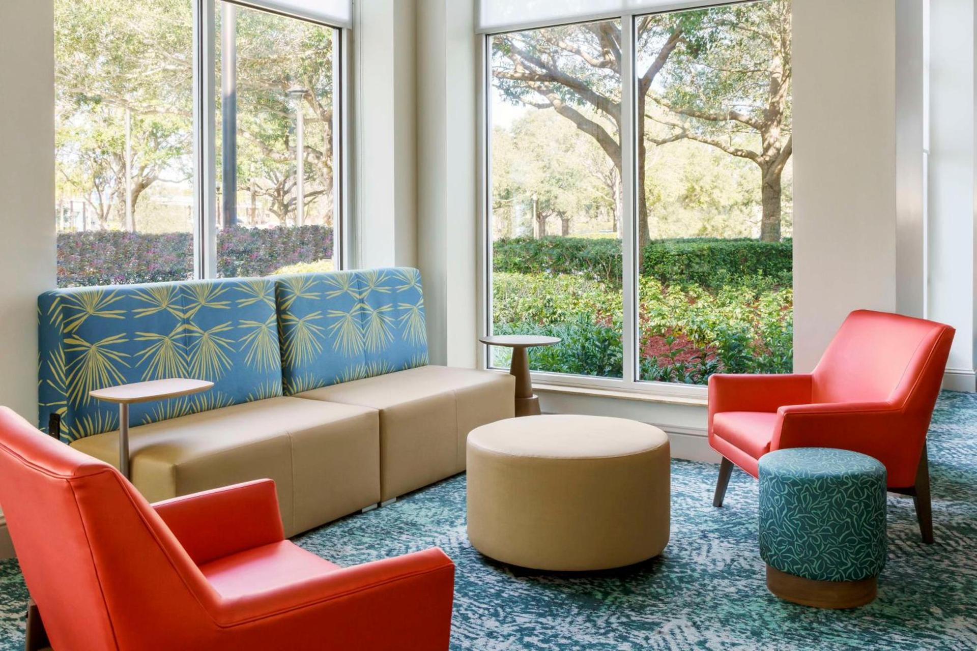 Hilton Garden Inn Orlando at SeaWorld photo 3