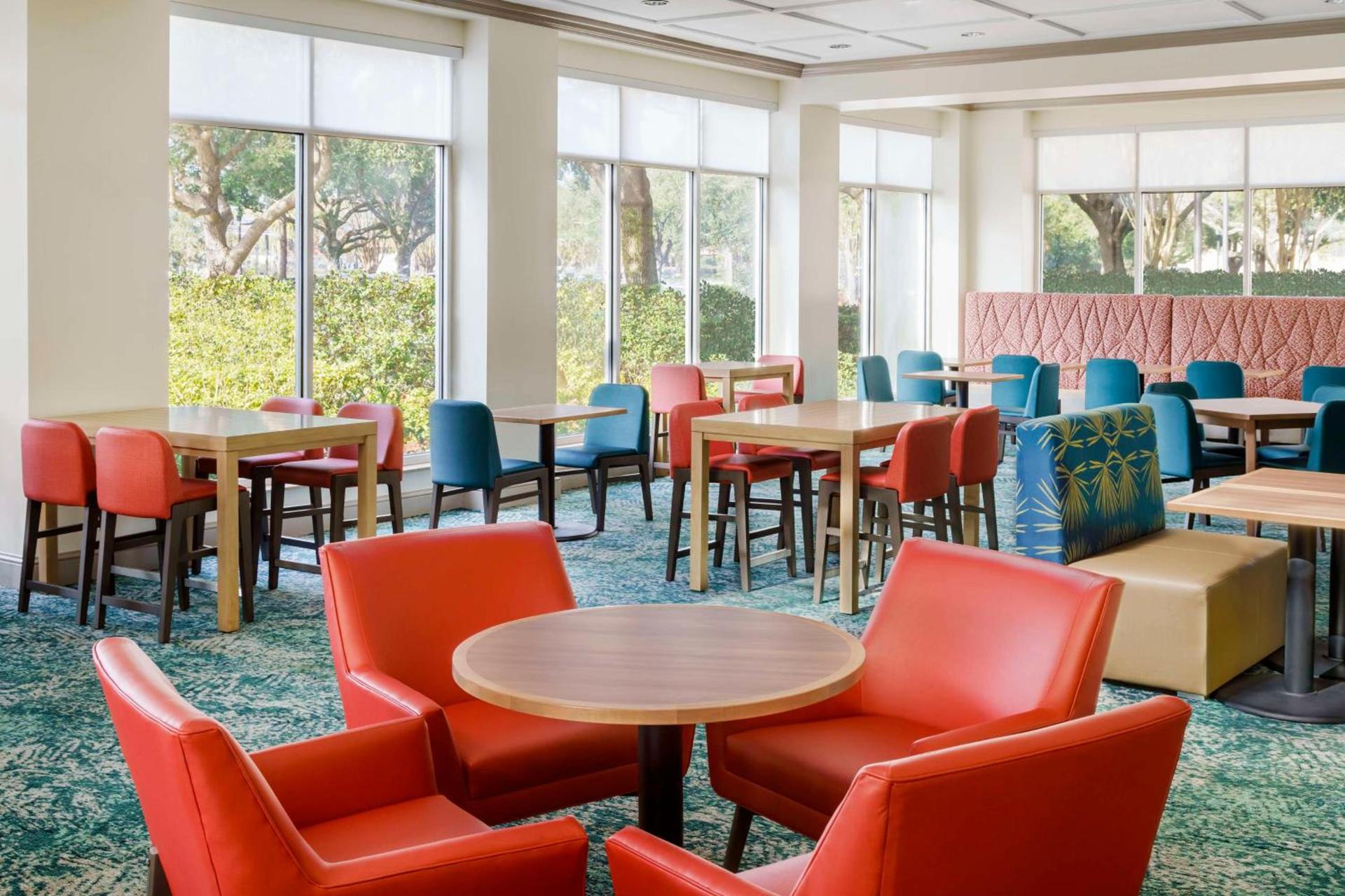 Hilton Garden Inn Orlando at SeaWorld photo 10