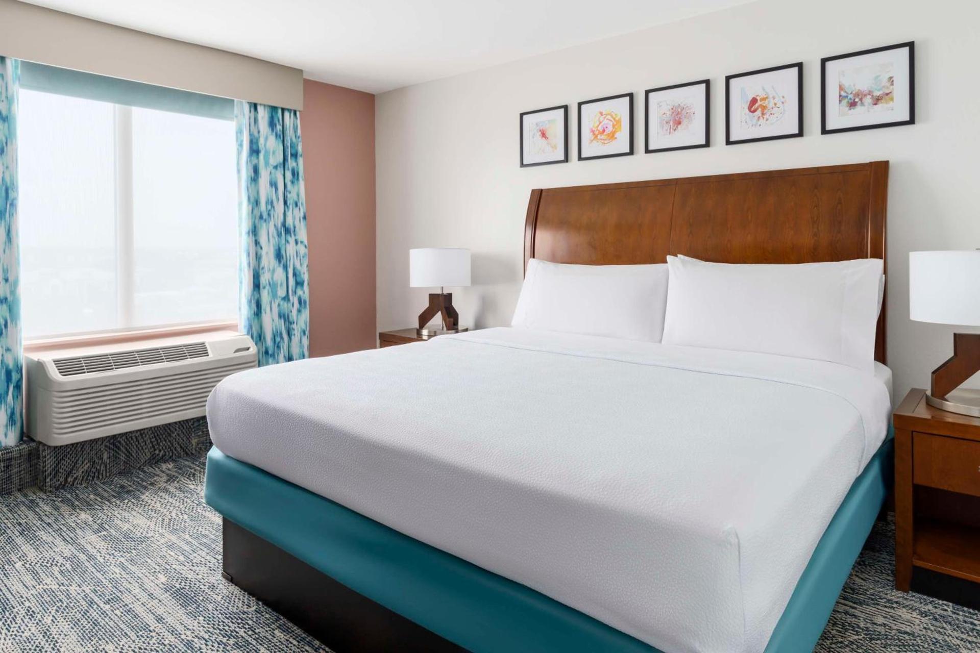 Hilton Garden Inn Orlando at SeaWorld photo 16