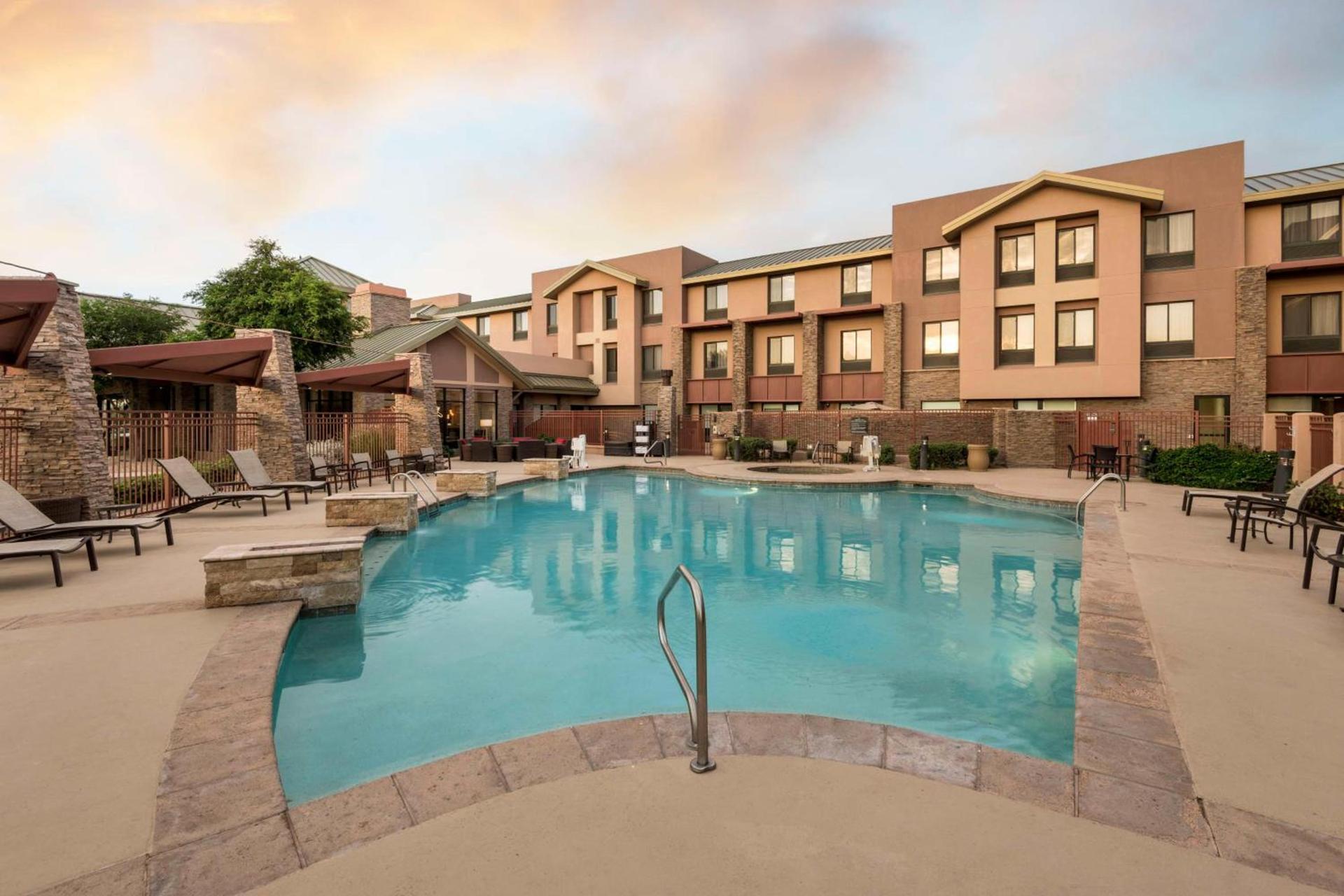 Hilton Garden Inn Scottsdale North/Perimeter Center photo 9