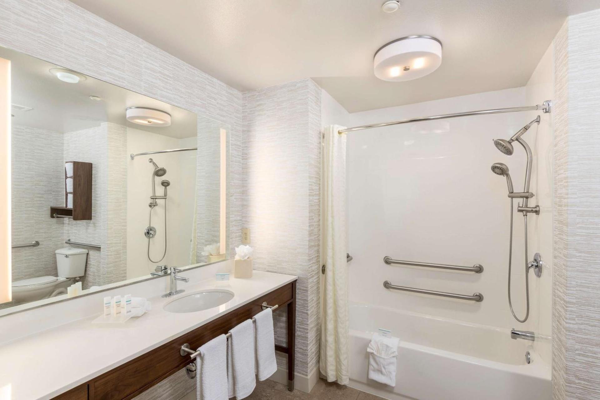 Homewood Suites by Hilton Mount Laurel photo 12