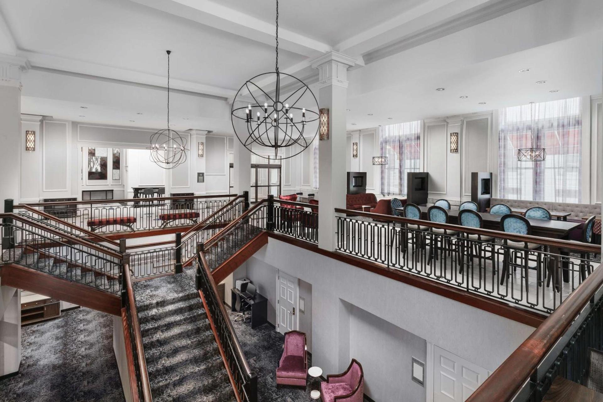 Hampton Inn & Suites Baltimore Inner Harbor photo 4