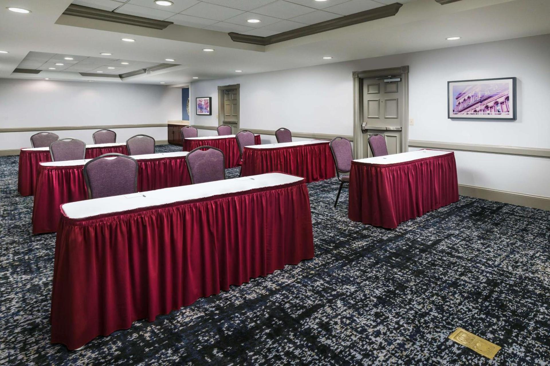 Hampton Inn & Suites Baltimore Inner Harbor photo 33