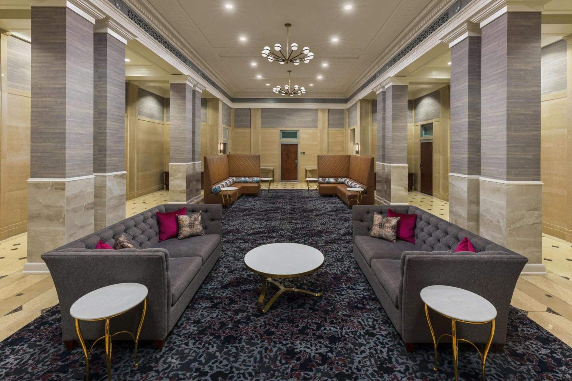 Hampton Inn & Suites Baltimore Inner Harbor photo 35