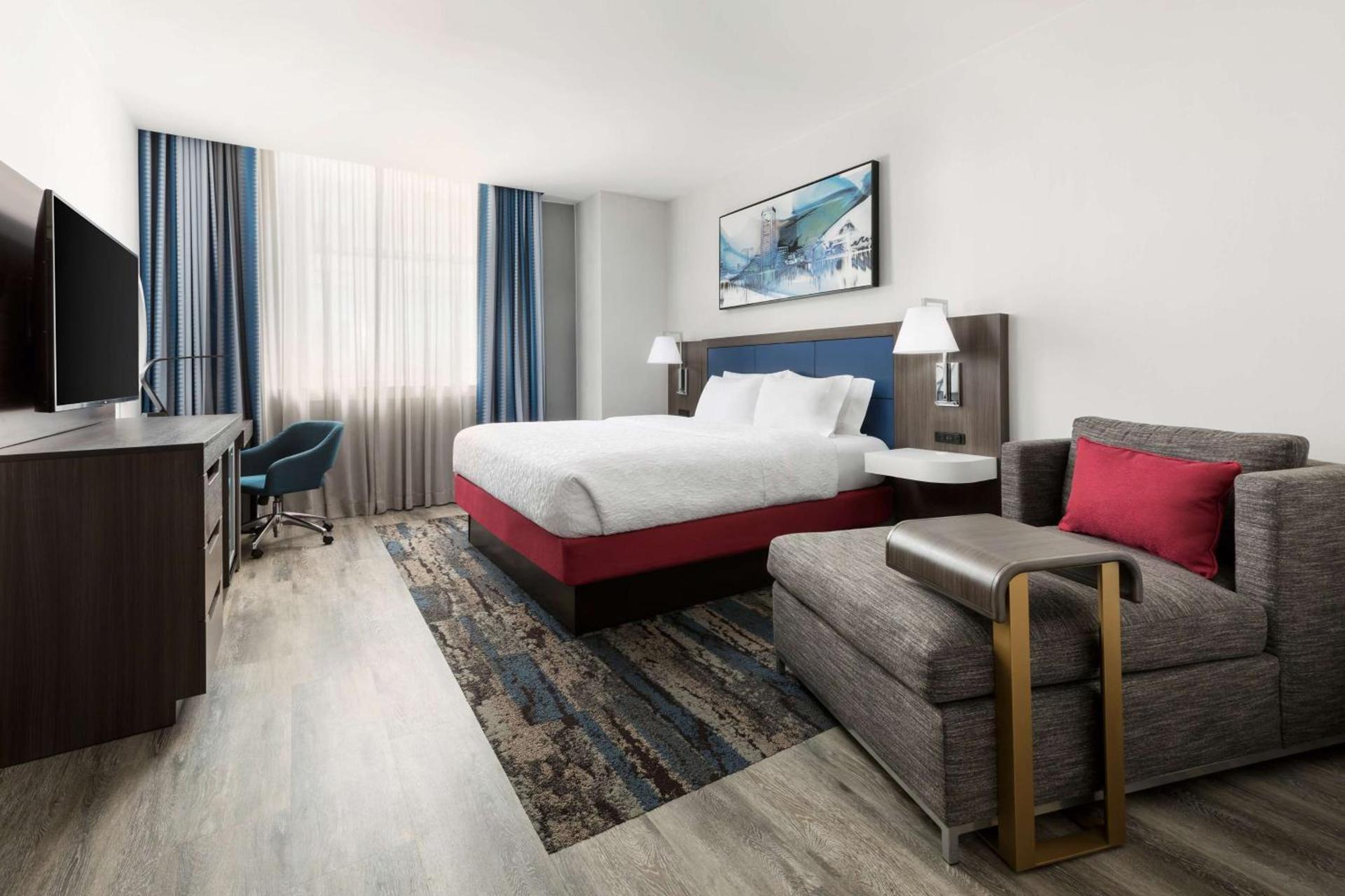Hampton Inn & Suites Baltimore Inner Harbor photo 37