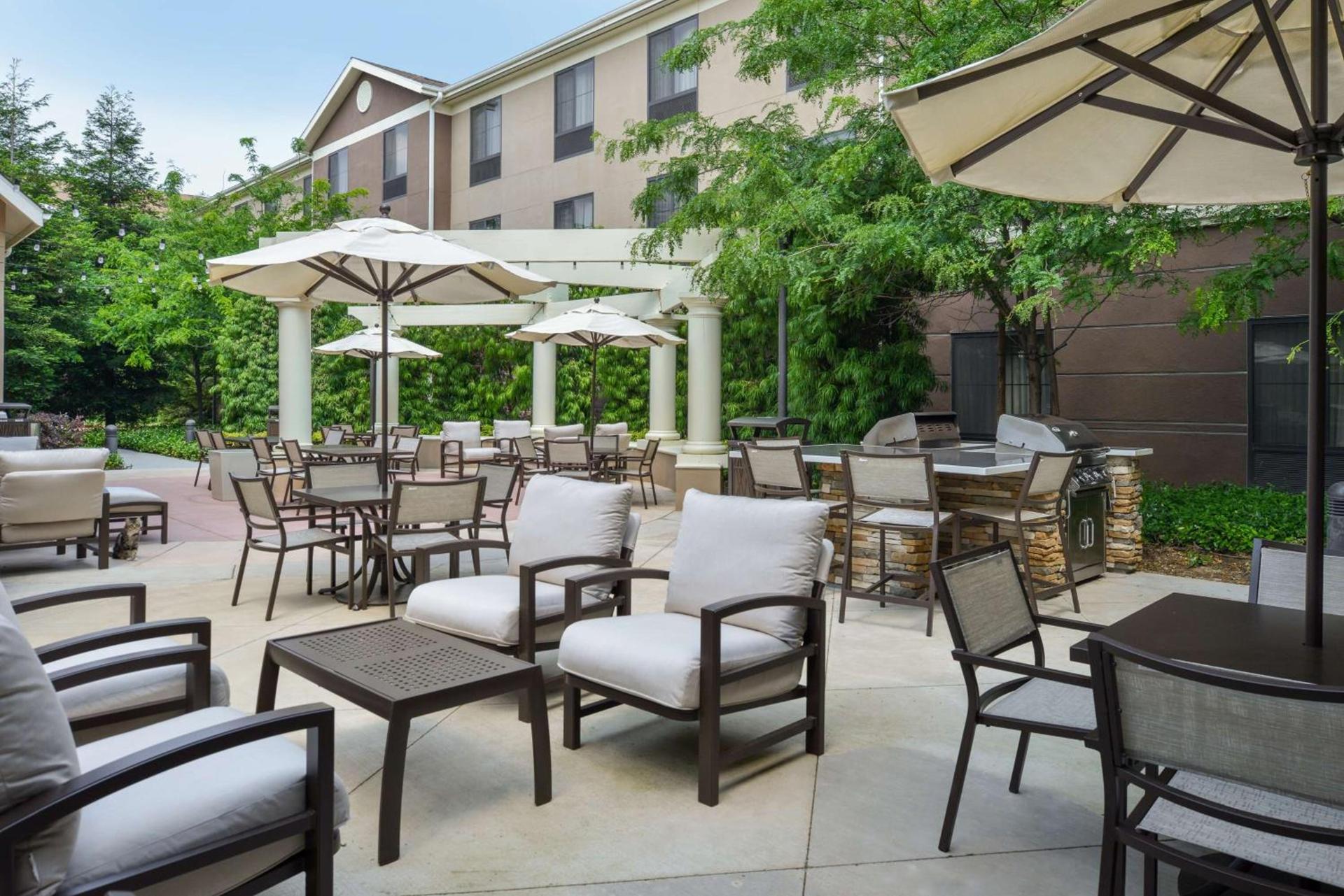 Homewood Suites by Hilton Fresno photo 5
