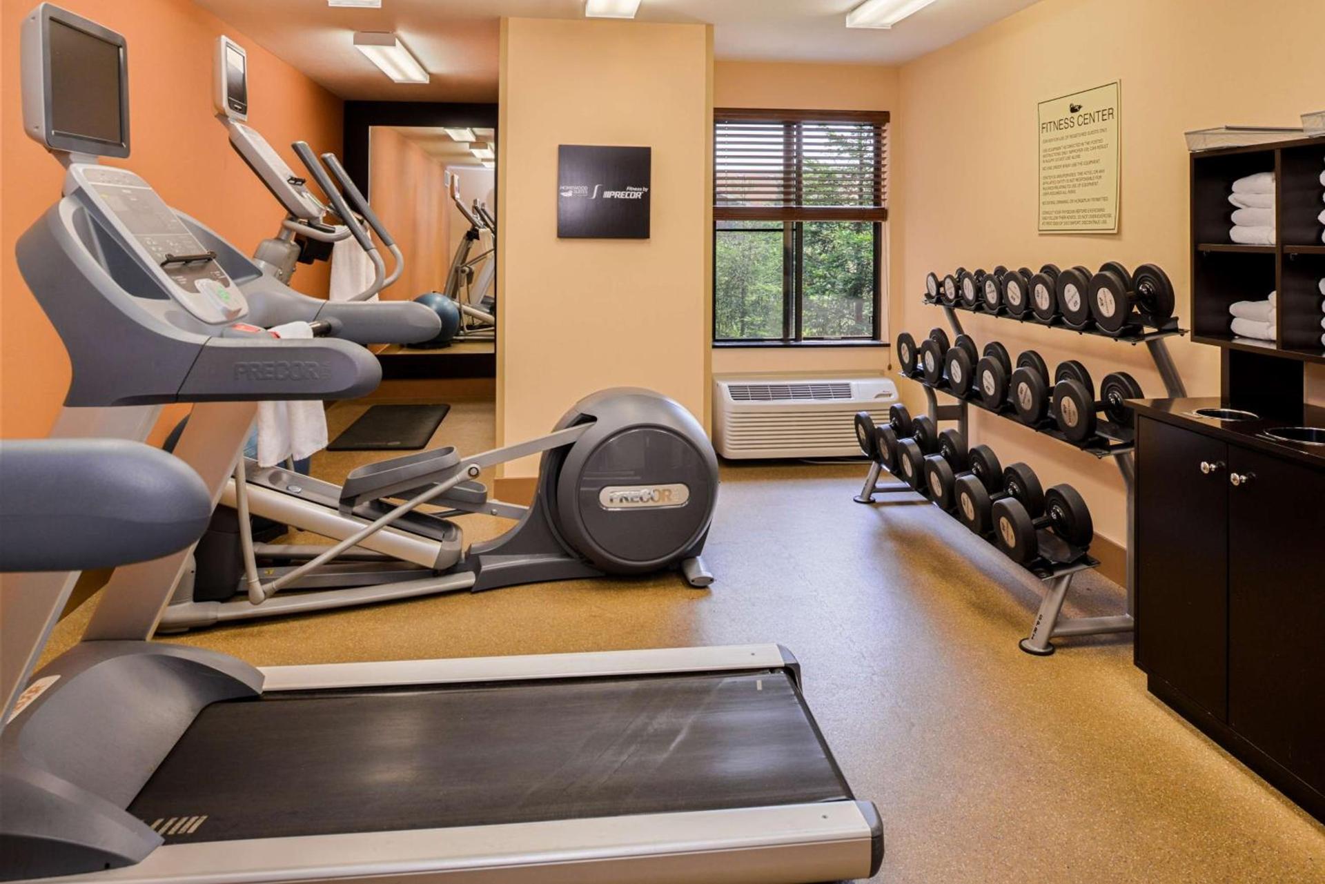 Homewood Suites by Hilton Fresno photo 19