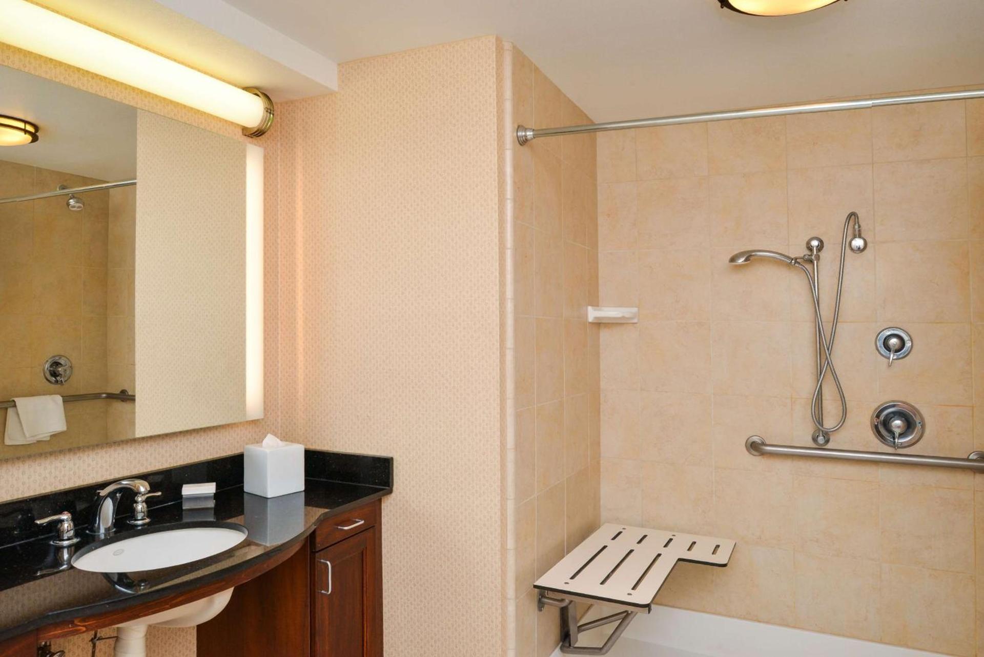 Homewood Suites by Hilton Fresno photo 30