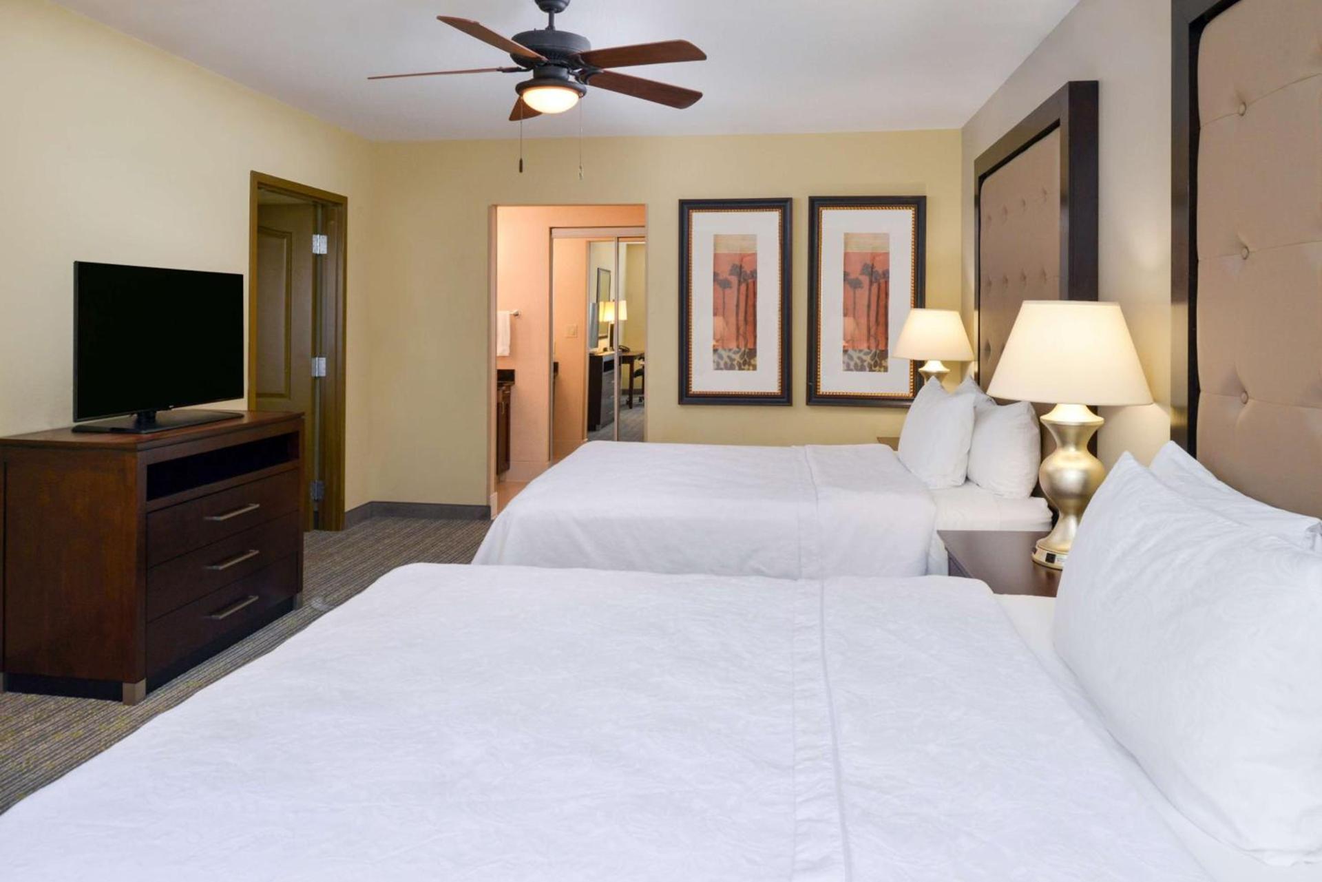 Homewood Suites by Hilton Fresno photo 33