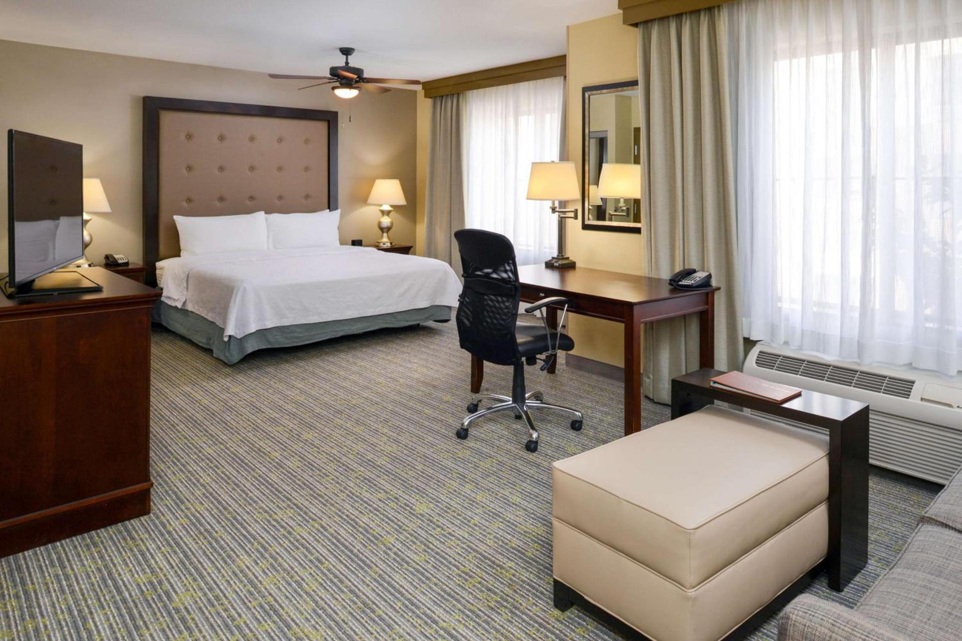 Homewood Suites by Hilton Fresno photo 40