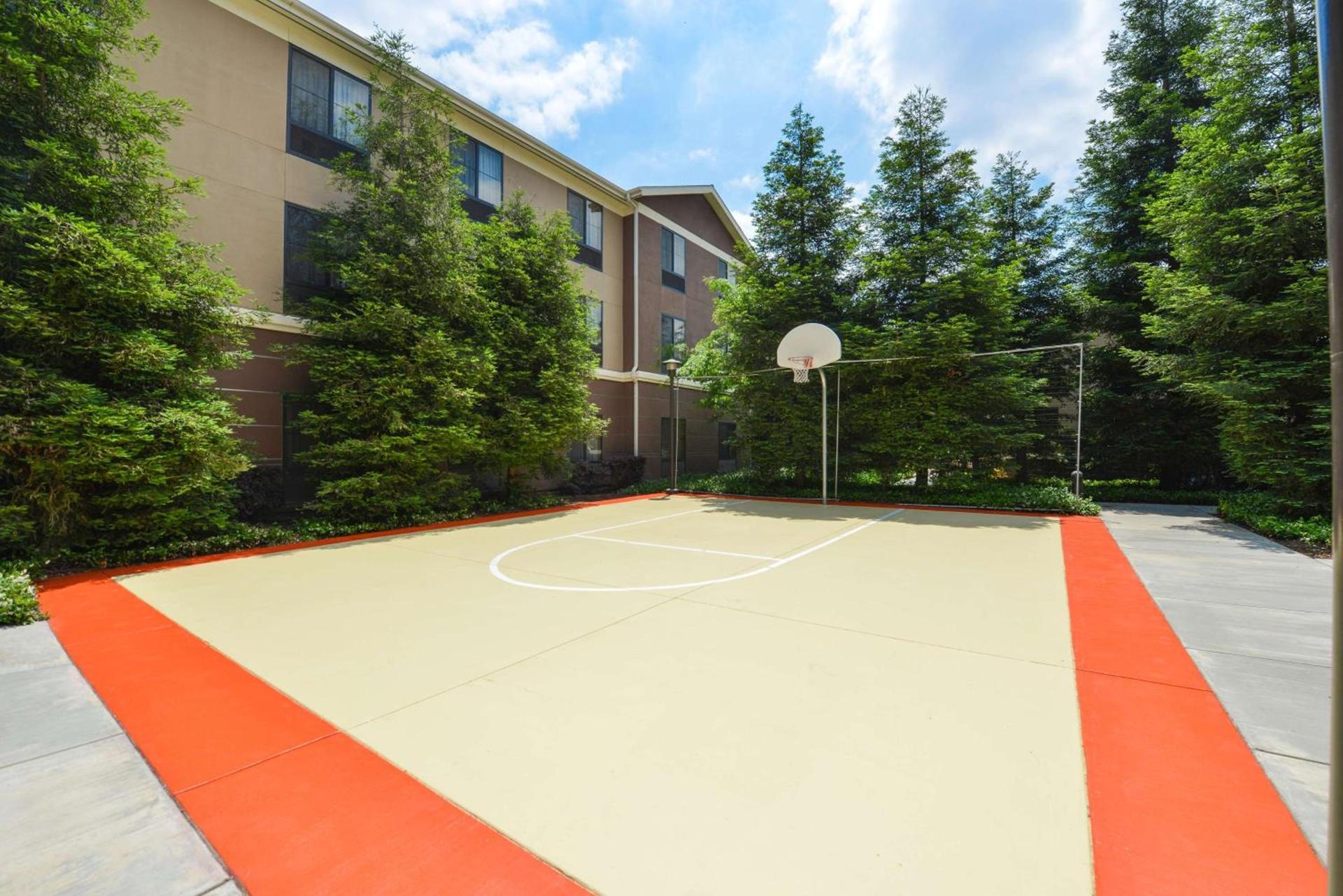 Homewood Suites by Hilton Fresno photo 43