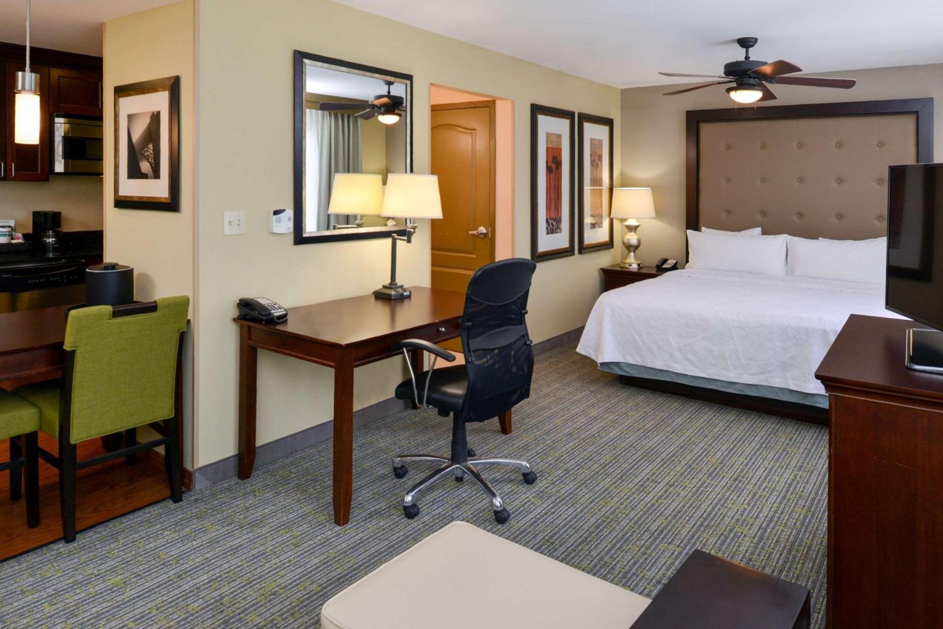 Homewood Suites by Hilton Fresno photo 44