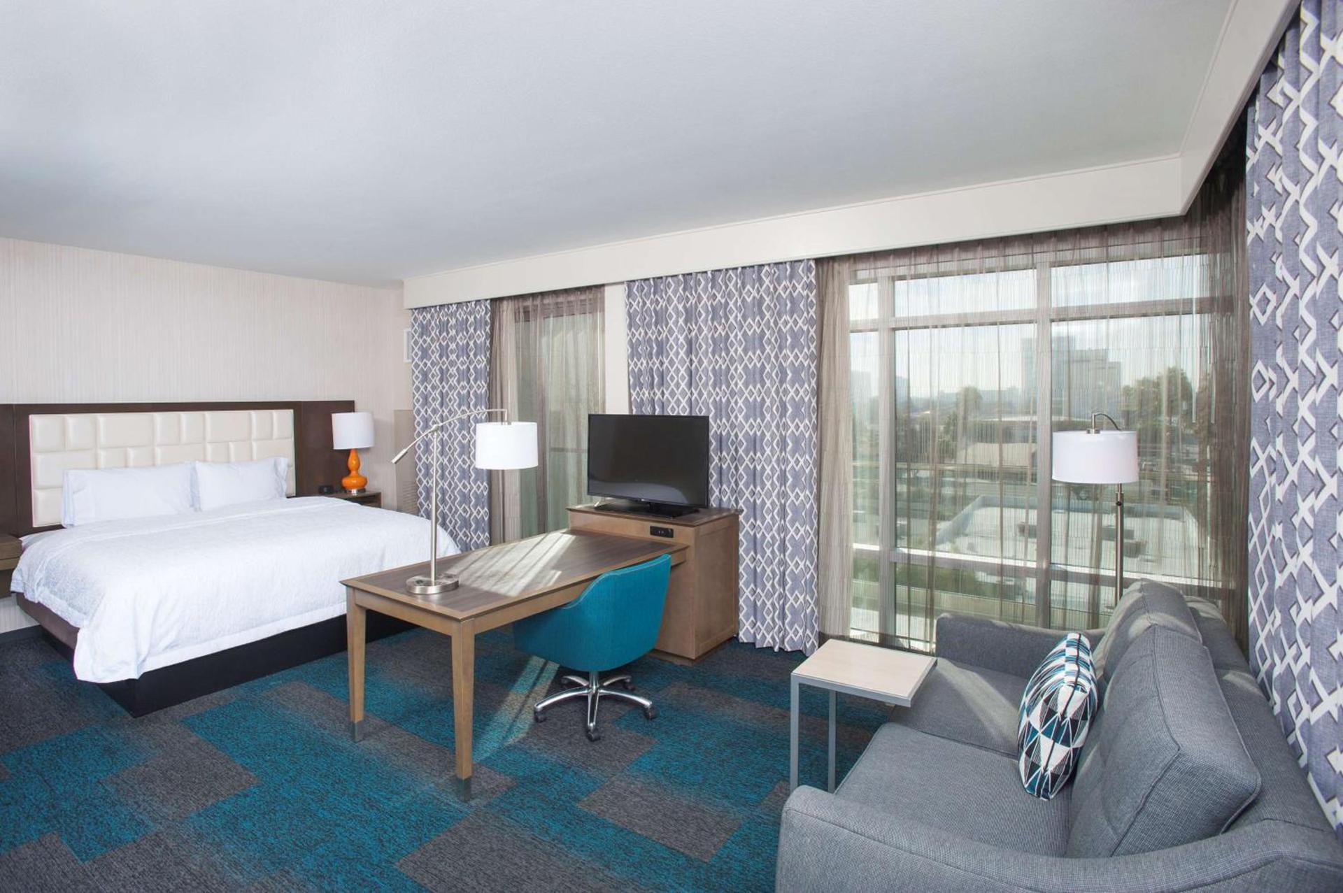 Hampton Inn & Suites LAX El Segundo photo 22