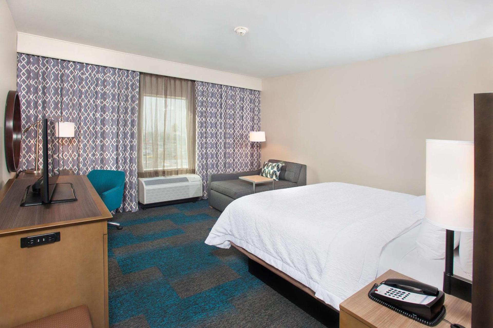 Hampton Inn & Suites LAX El Segundo photo 23