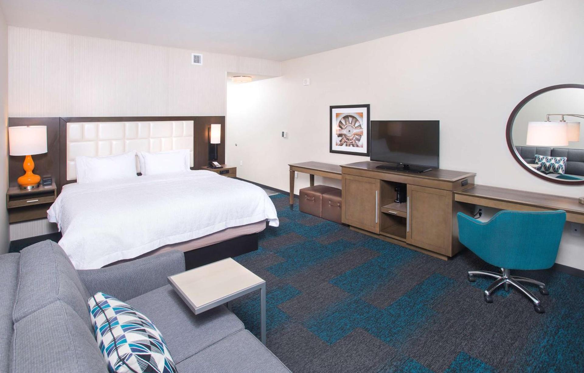 Hampton Inn & Suites LAX El Segundo photo 24