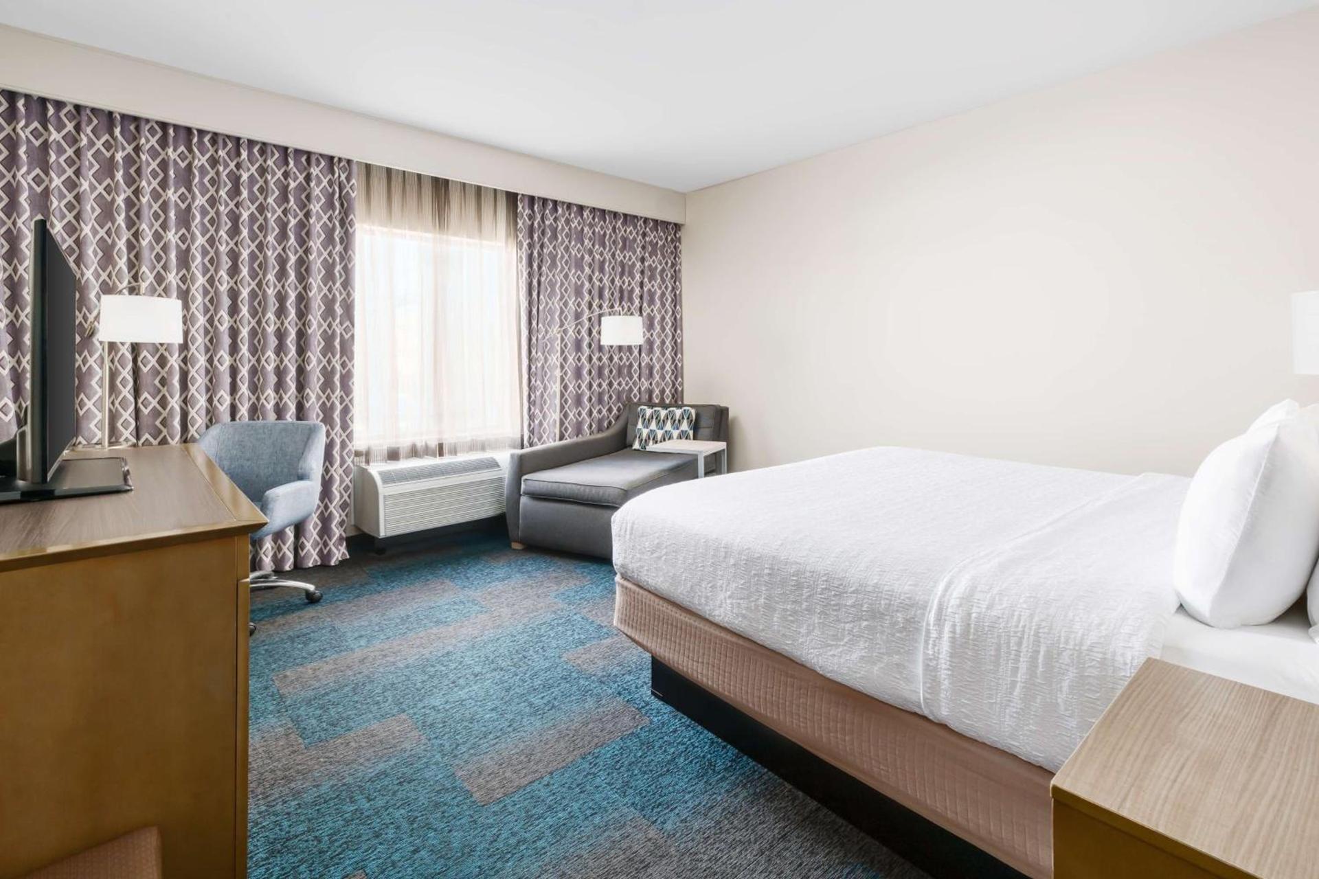 Hampton Inn & Suites LAX El Segundo photo 40