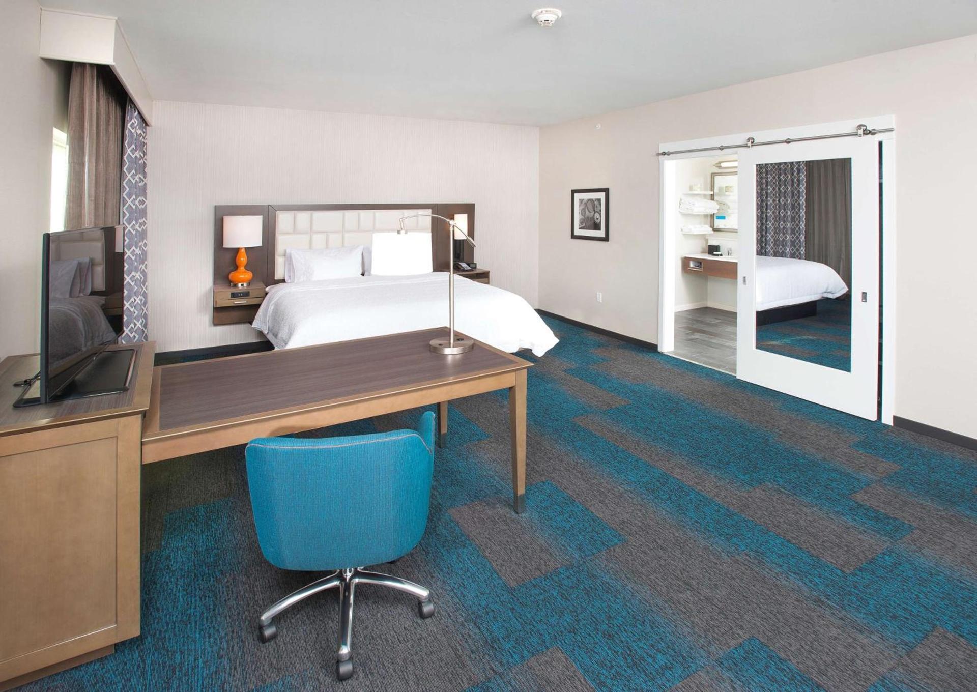 Hampton Inn & Suites LAX El Segundo photo 37
