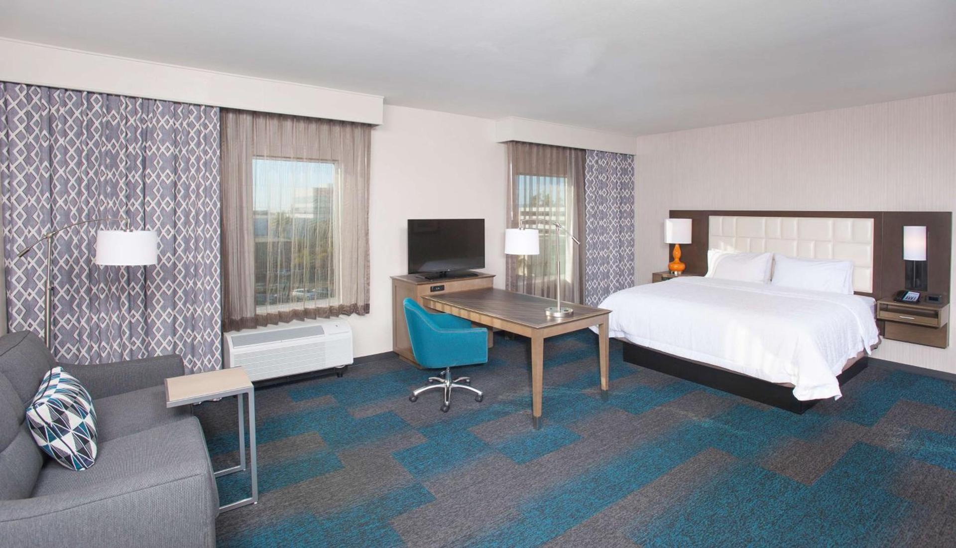 Hampton Inn & Suites LAX El Segundo photo 39