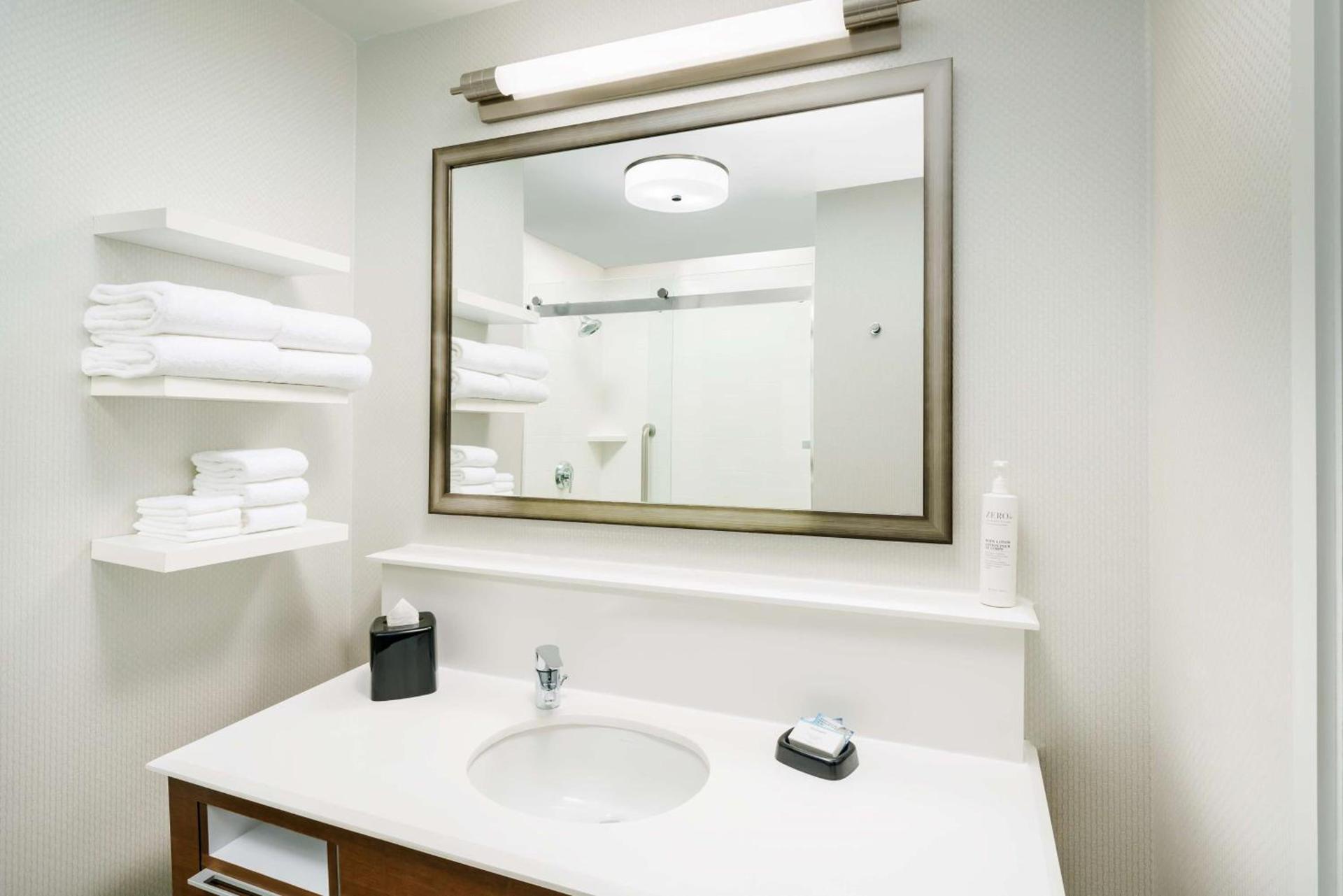 Hampton Inn & Suites LAX El Segundo photo 45