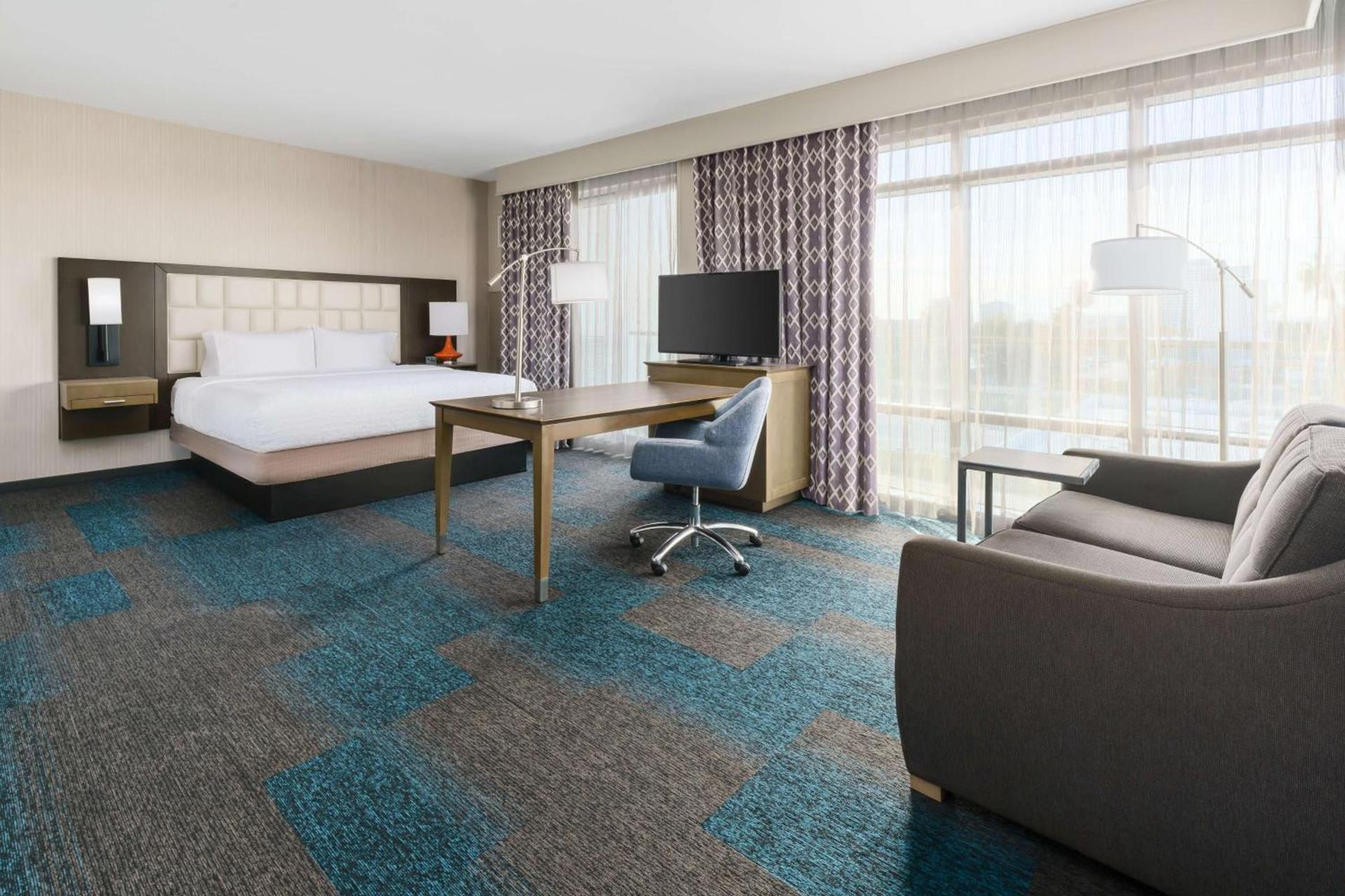 Hampton Inn & Suites LAX El Segundo photo 47