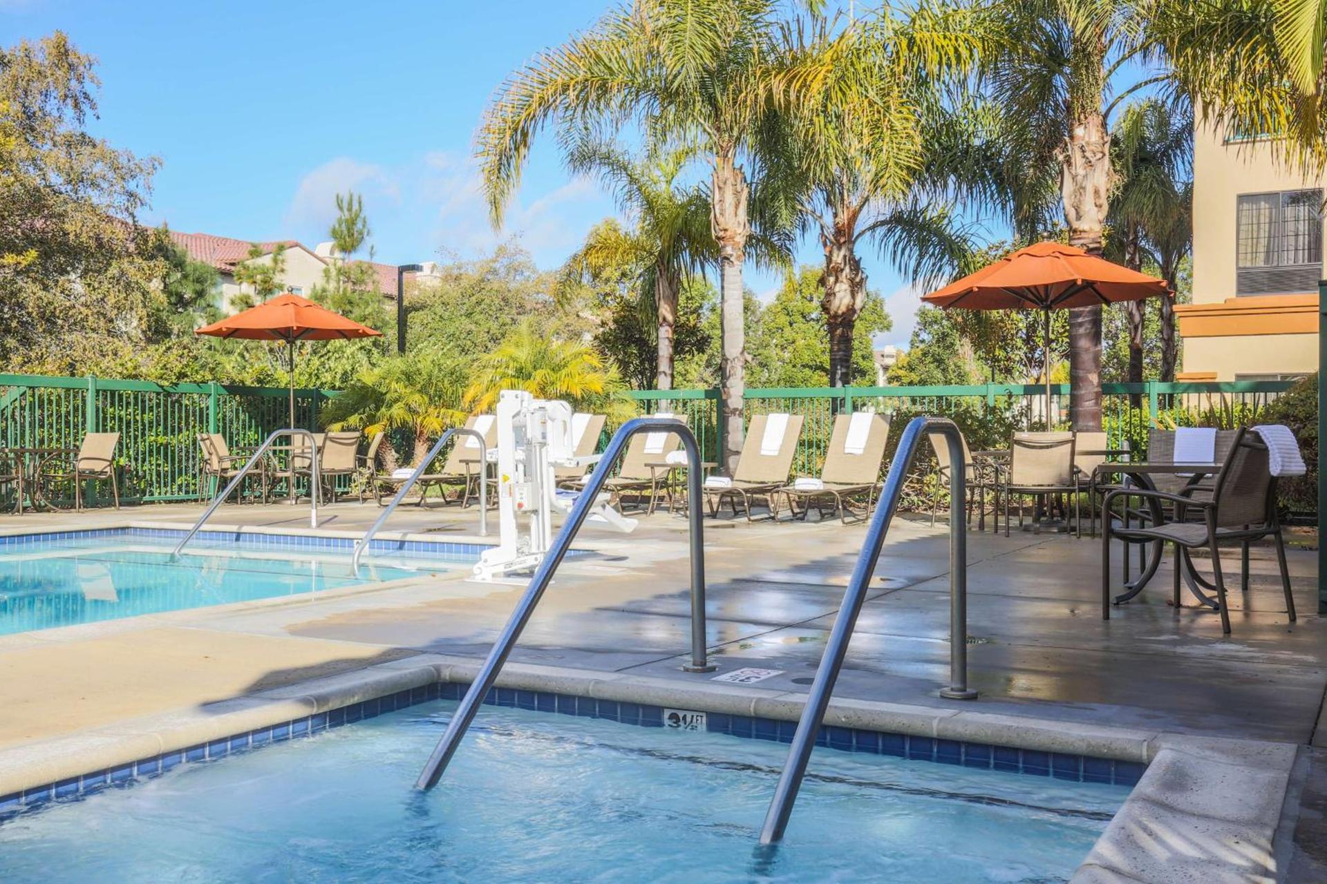 Hampton Inn & Suites Camarillo photo 8