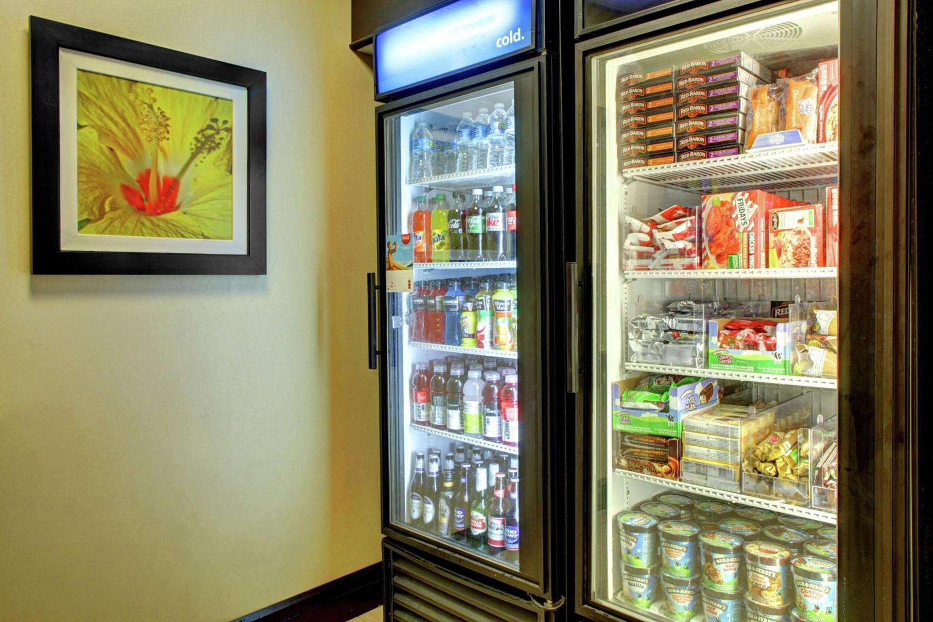 Hampton Inn & Suites Camarillo photo 10
