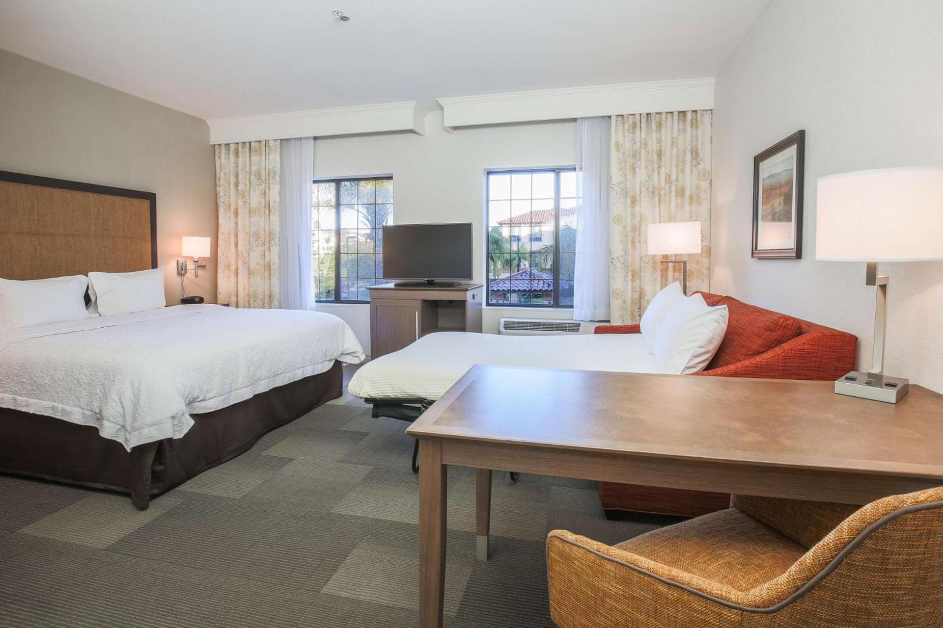 Hampton Inn & Suites Camarillo photo 41