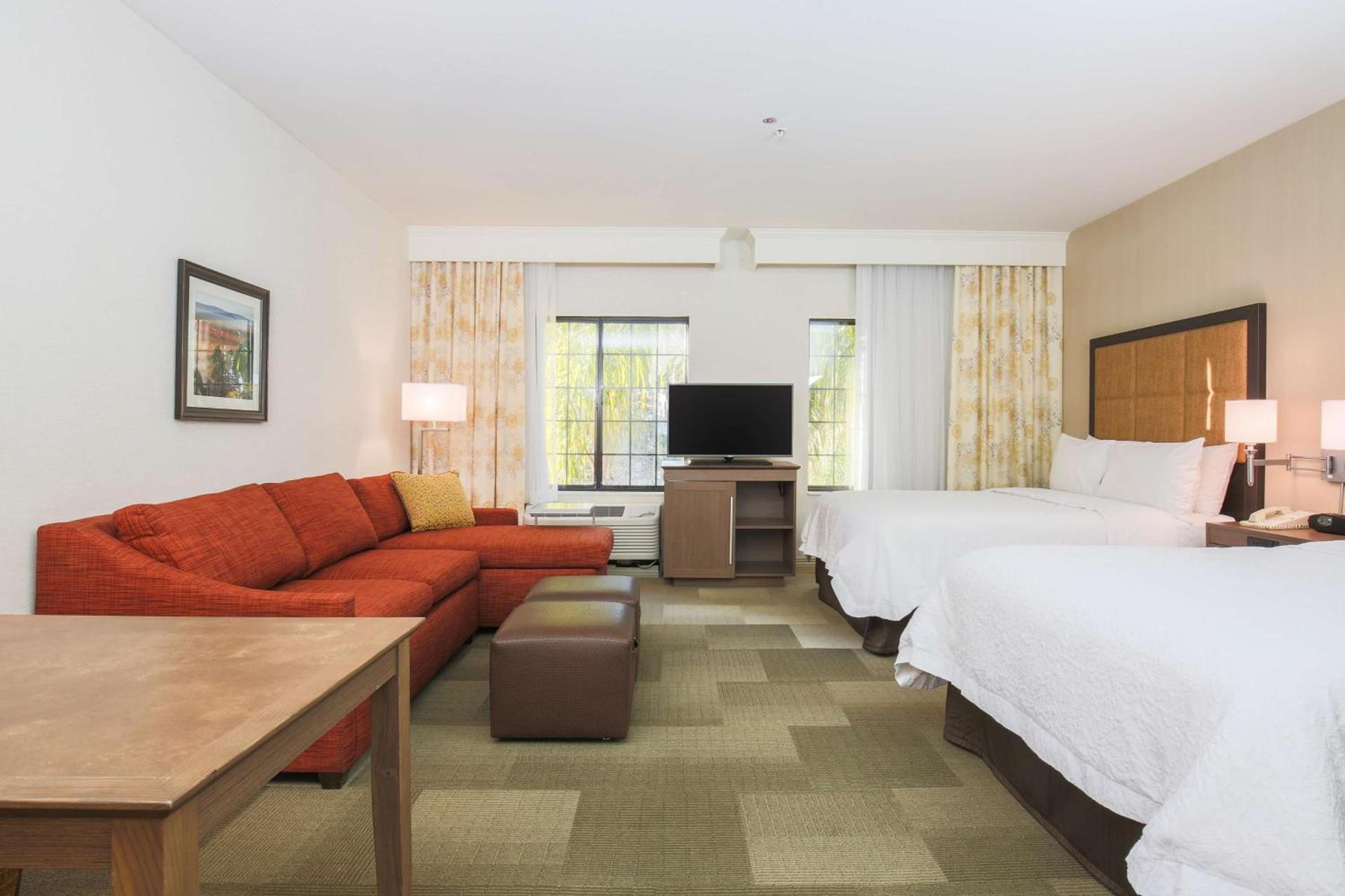 Hampton Inn & Suites Camarillo photo 43
