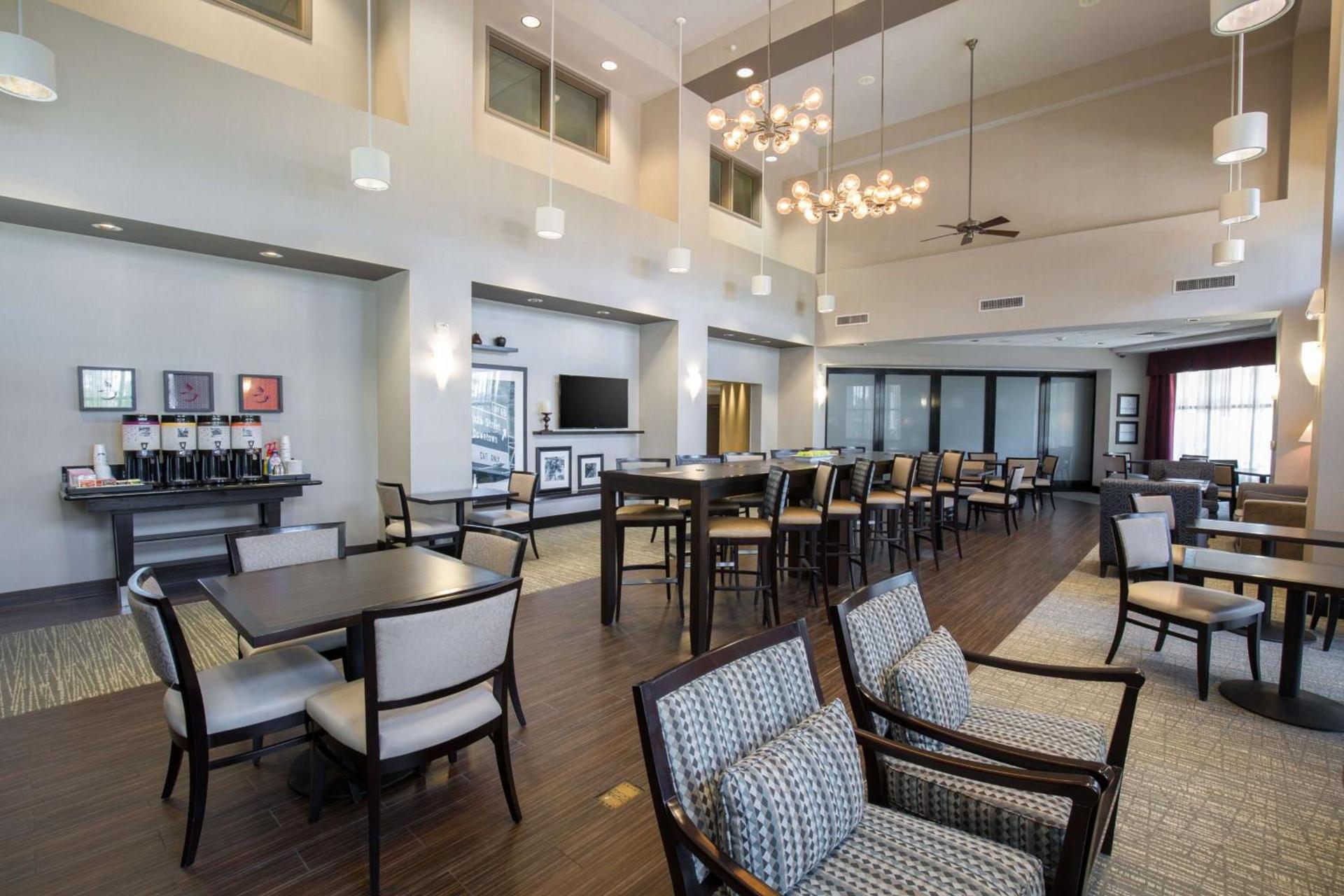 Hampton Inn & Suites San Diego-Poway photo 3