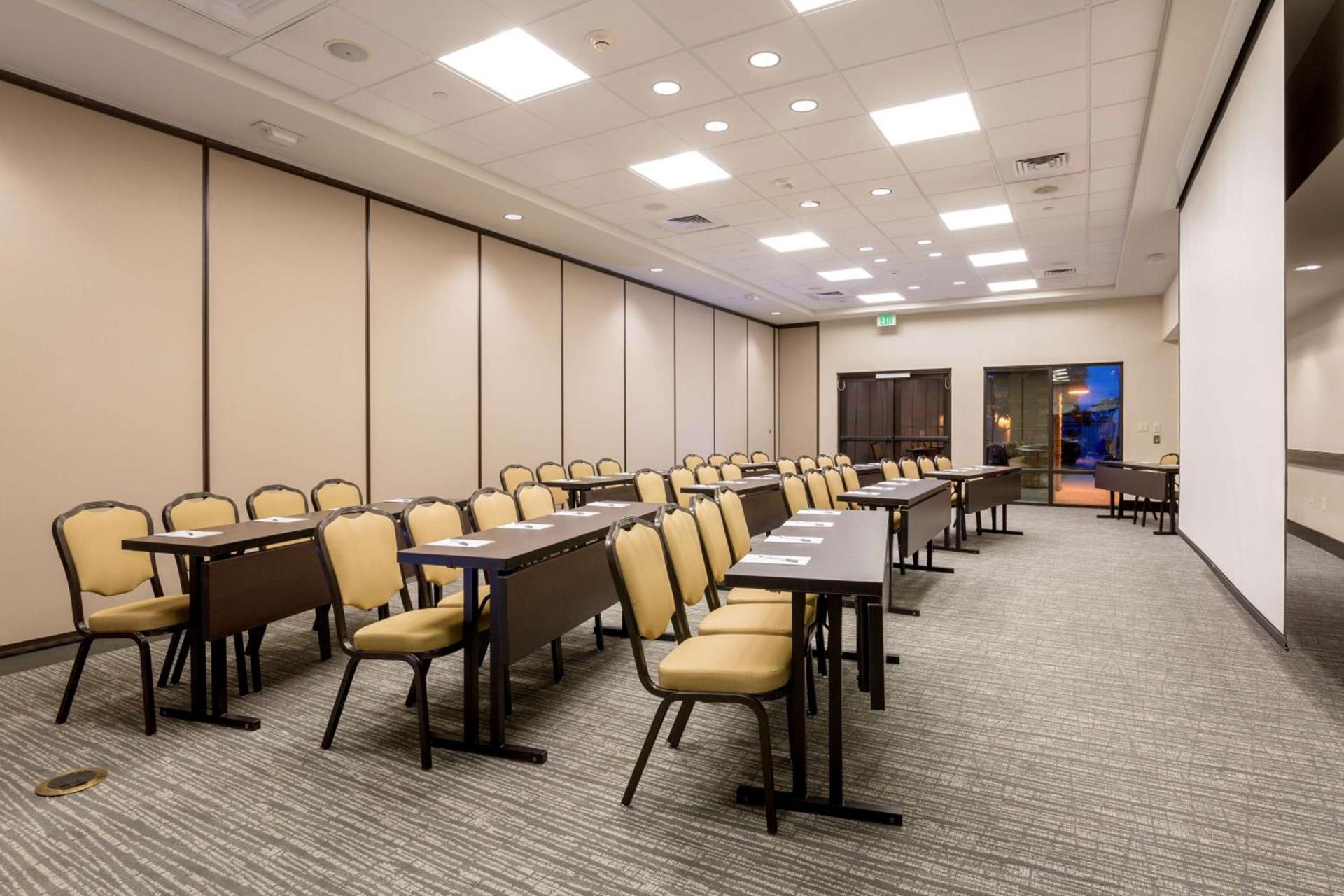 Hampton Inn & Suites San Diego-Poway photo 15