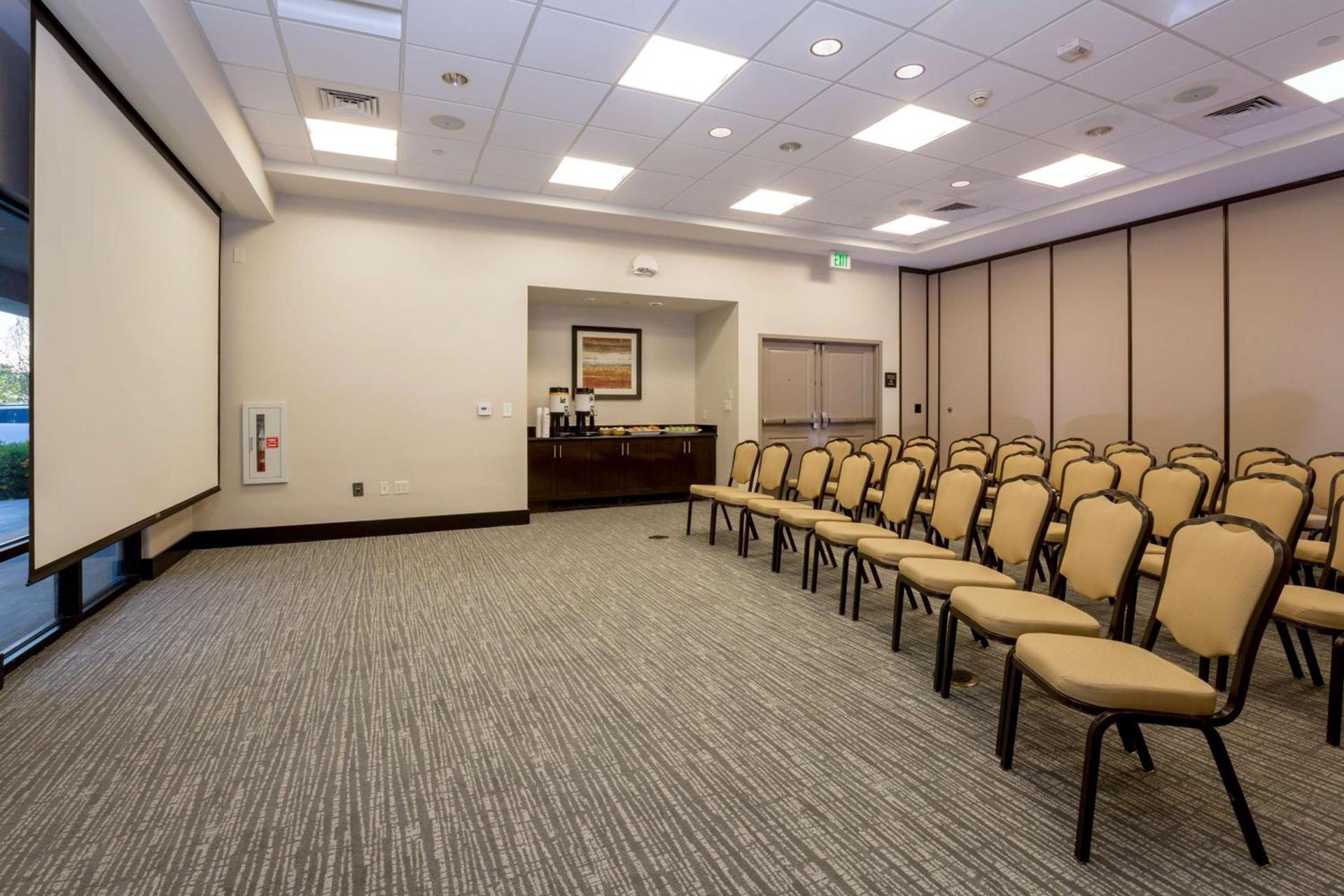 Hampton Inn & Suites San Diego-Poway photo 16