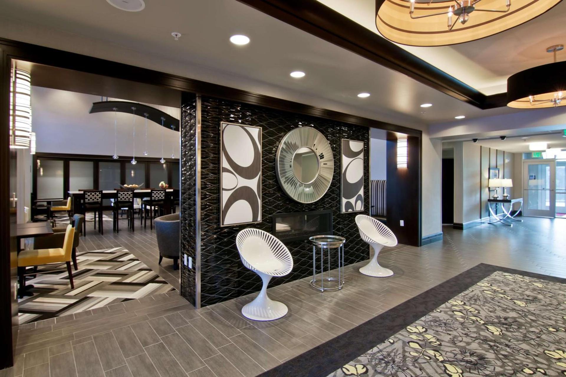 Hampton Inn & Suites Bellevue Downtown/Seattle photo 7