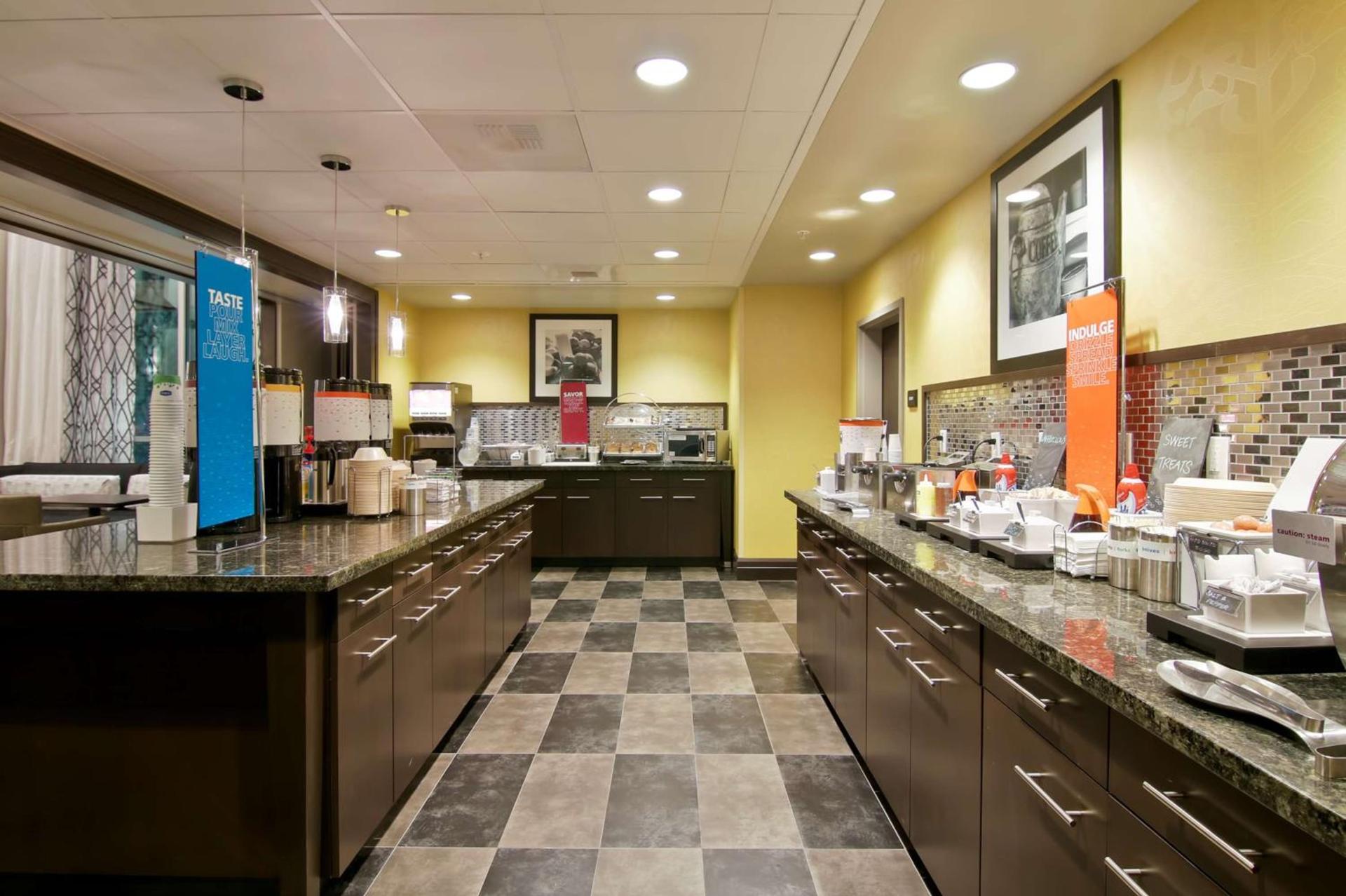 Hampton Inn & Suites Bellevue Downtown/Seattle photo 13