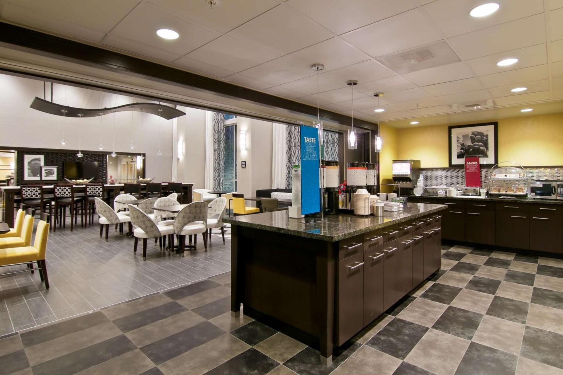 Hampton Inn & Suites Bellevue Downtown/Seattle photo 14