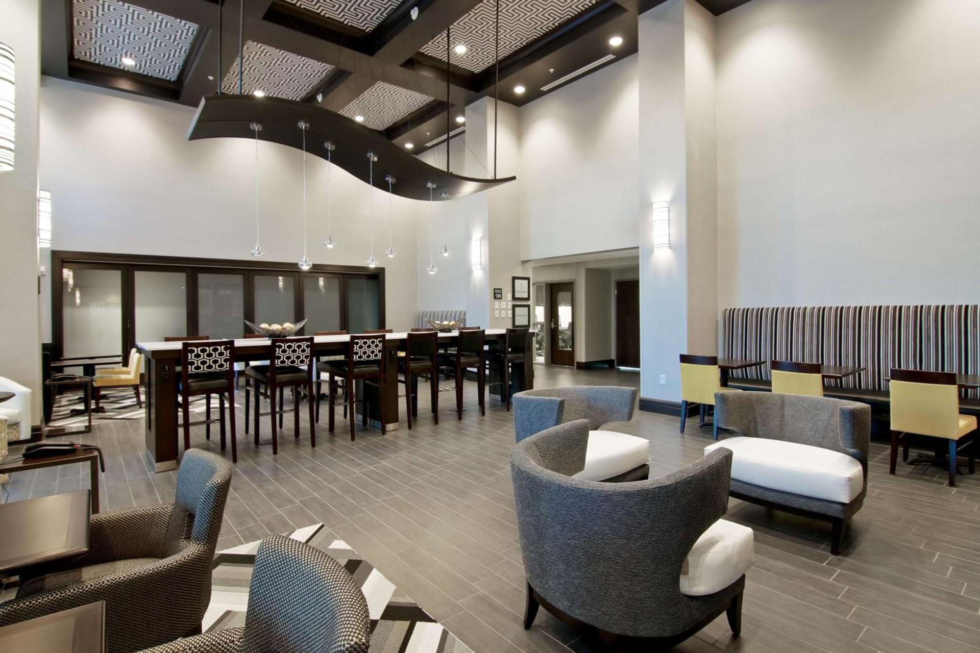 Hampton Inn & Suites Bellevue Downtown/Seattle photo 8