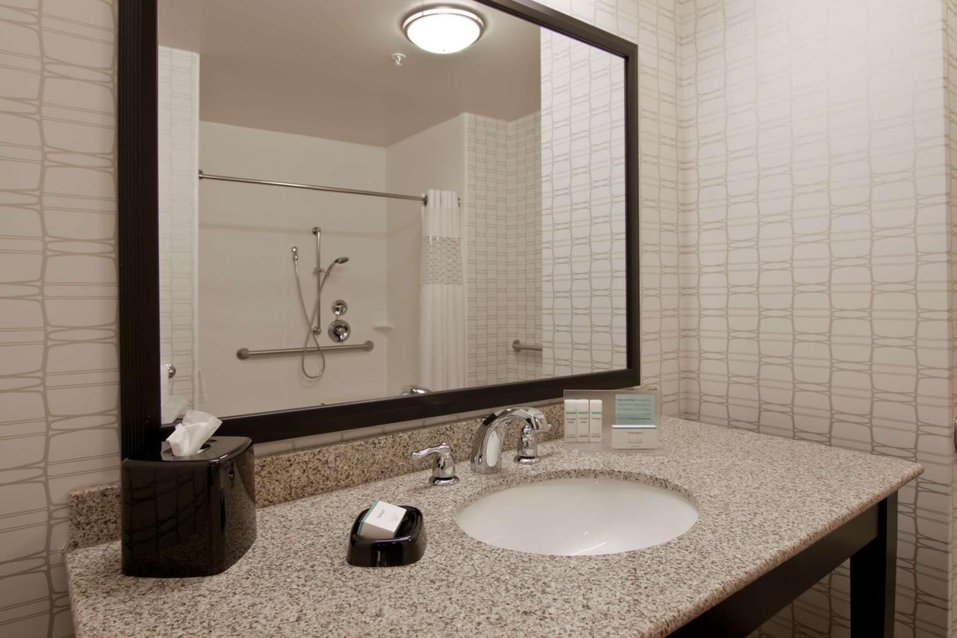 Hampton Inn & Suites Bellevue Downtown/Seattle photo 21