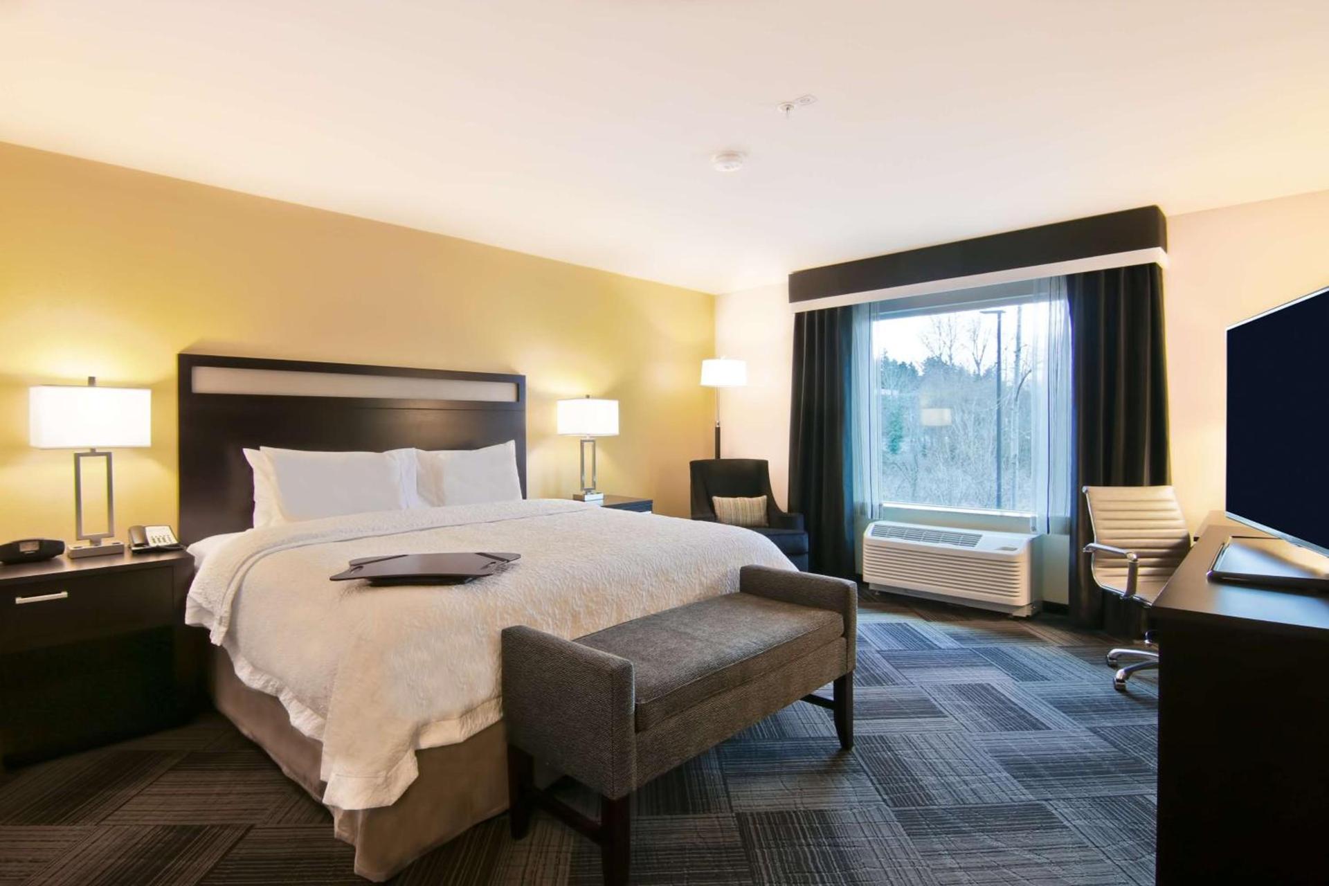 Hampton Inn & Suites Bellevue Downtown/Seattle photo 25