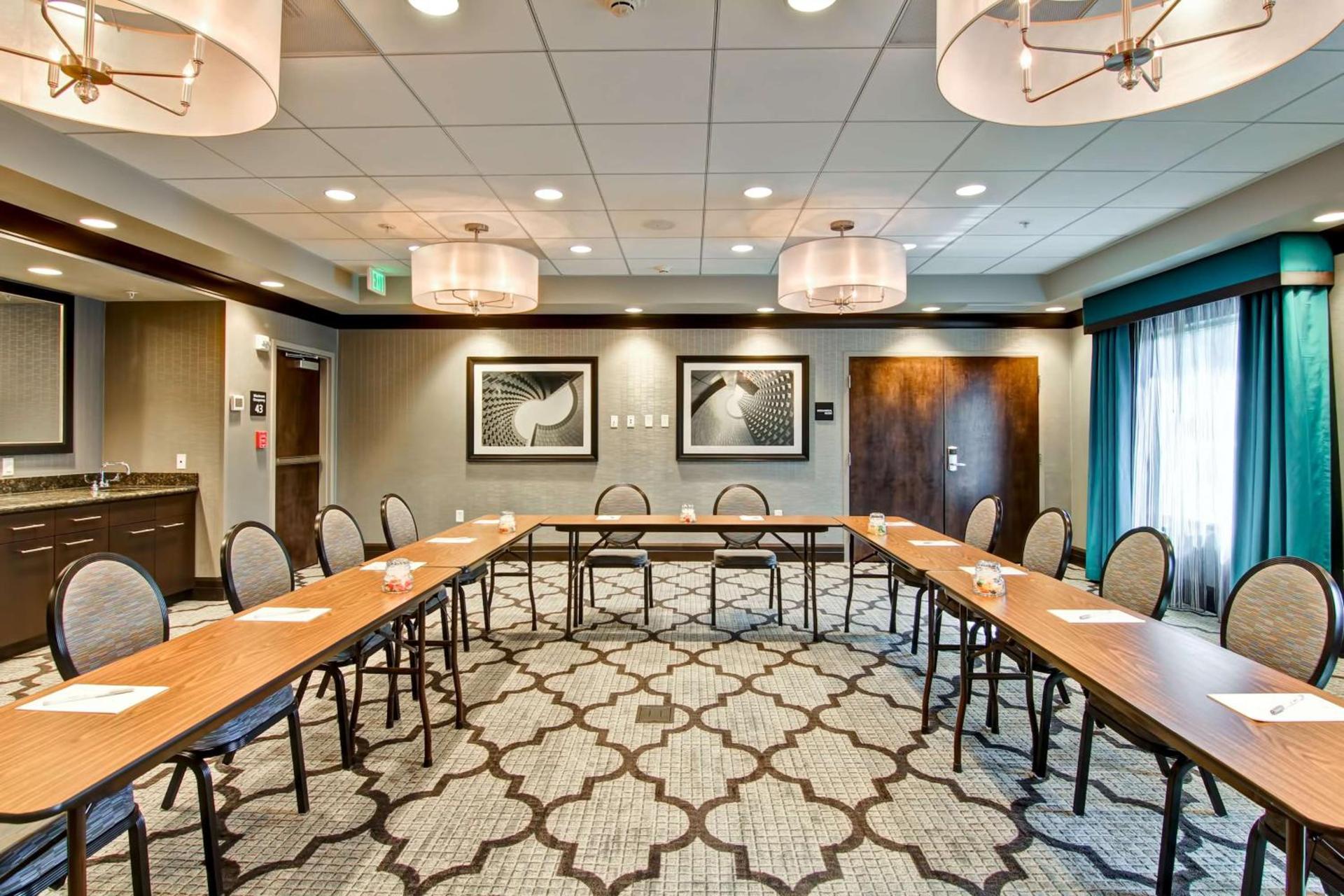 Hampton Inn & Suites Bellevue Downtown/Seattle photo 39