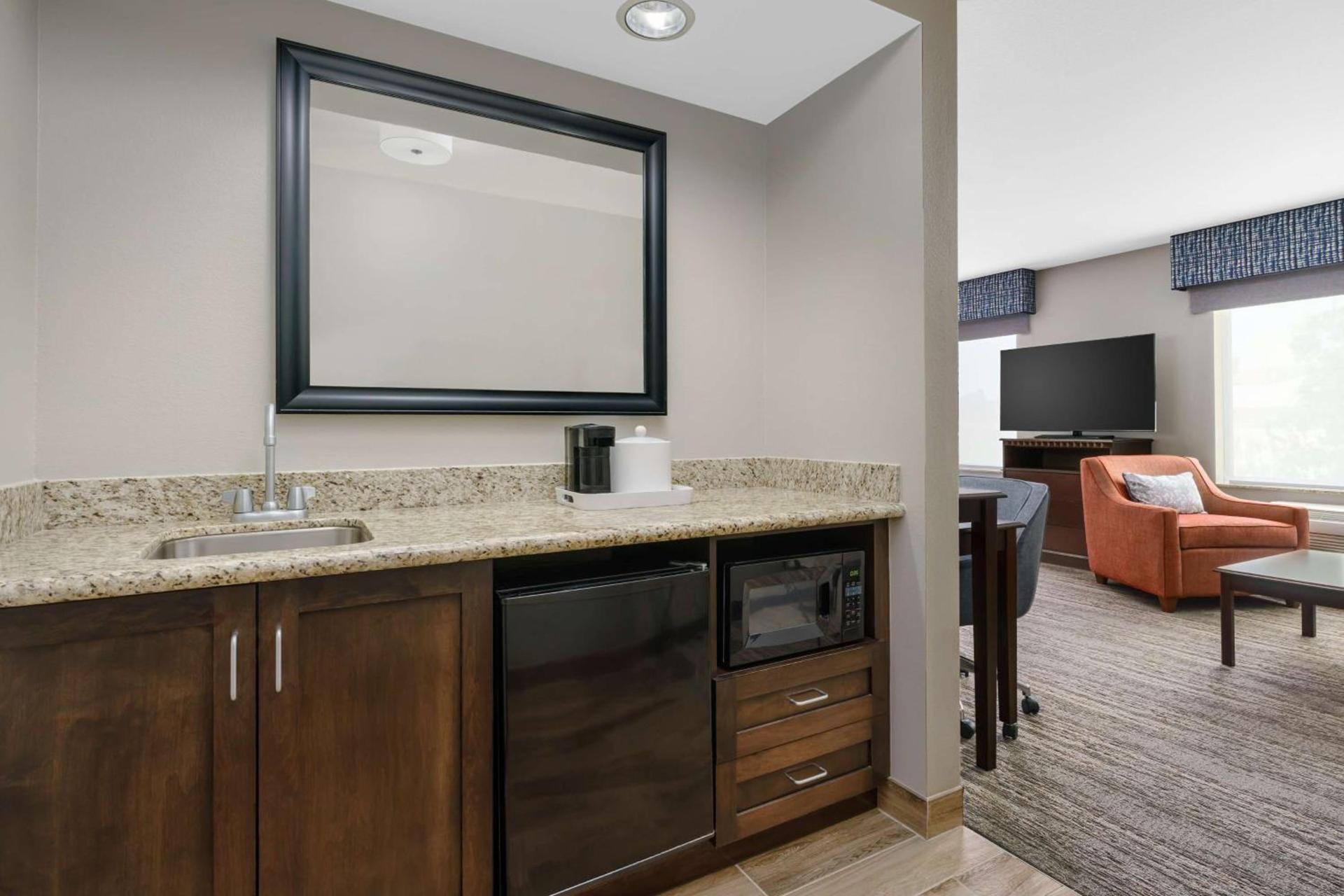 Hampton Inn & Suites Thousand Oaks photo 28