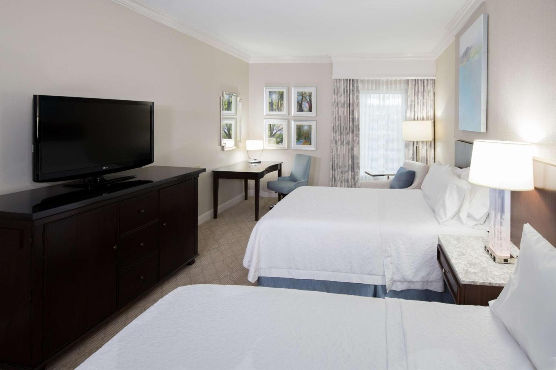 Hampton Inn & Suites South Park at Phillips Place photo 16