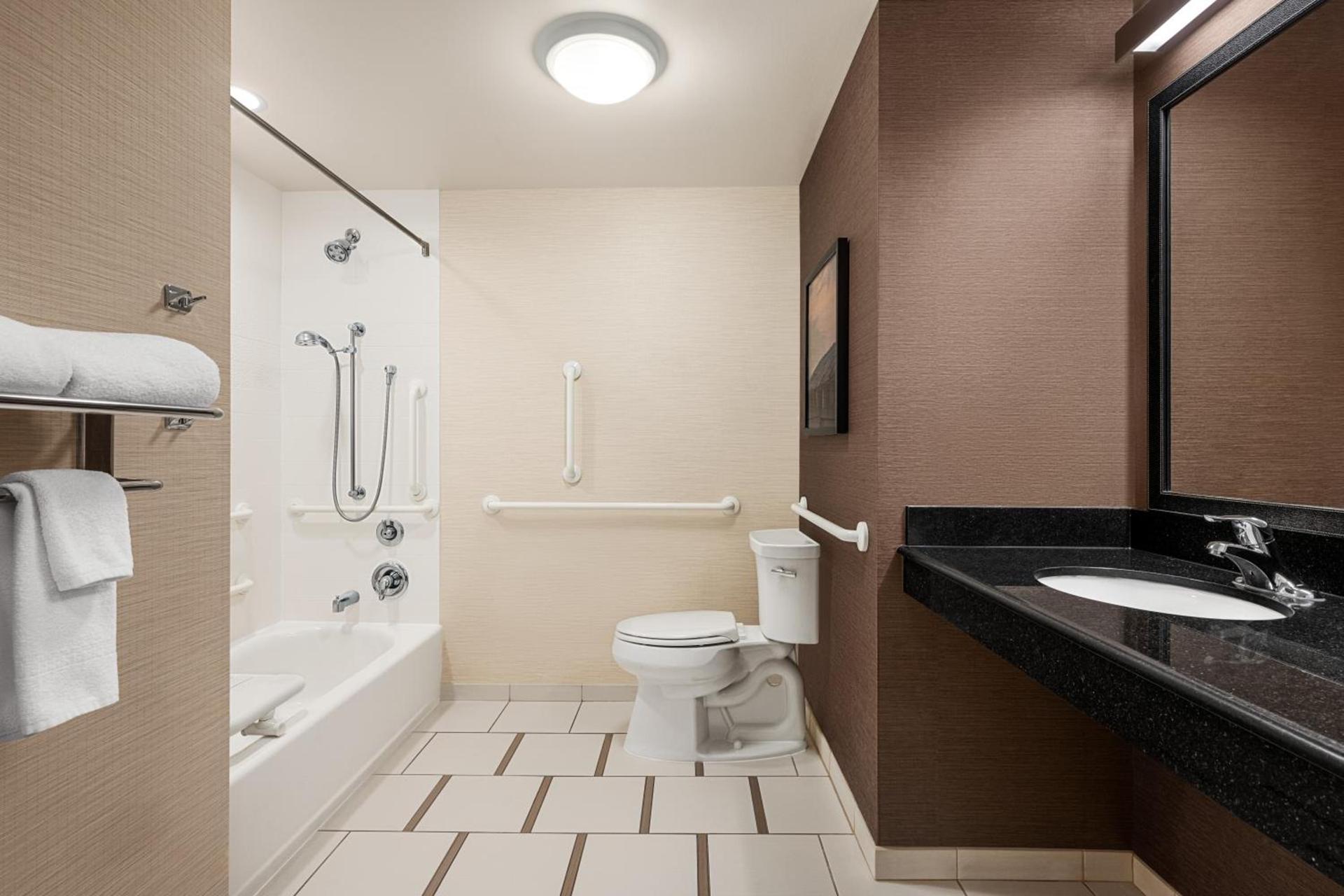Fairfield Inn & Suites by Marriott Hershey Chocolate Avenue photo 20
