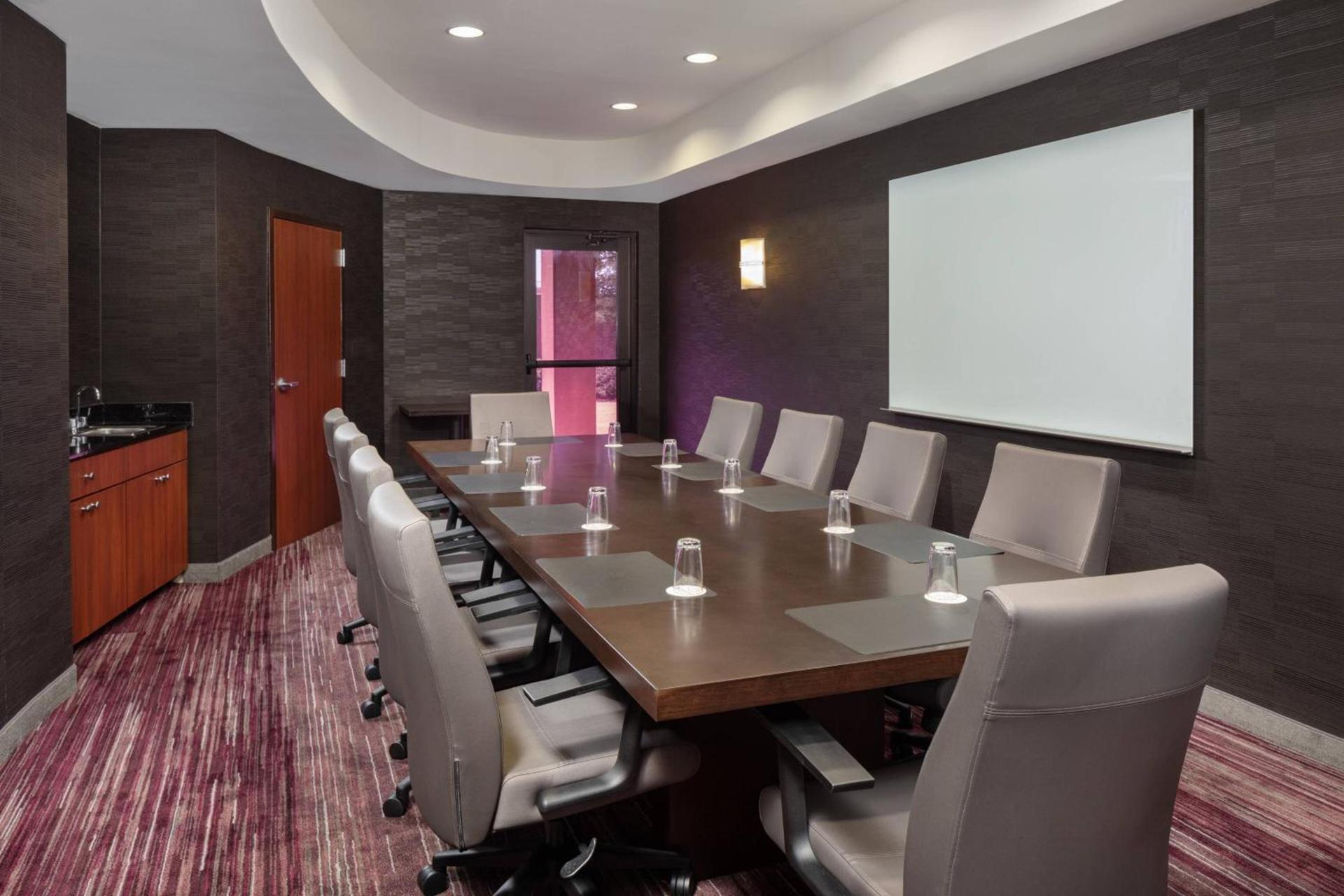 Courtyard by Marriott Anniston Oxford photo 45
