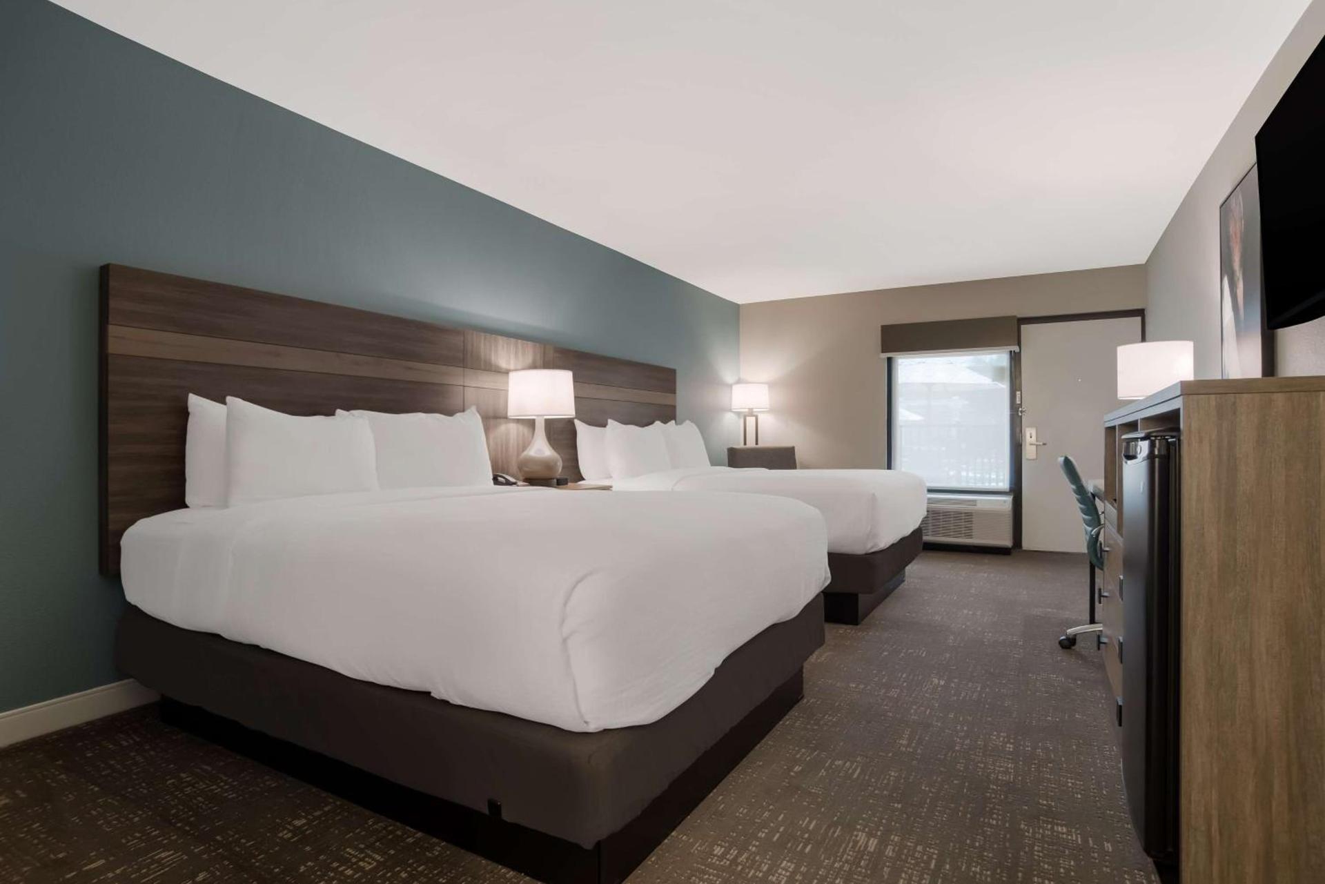 Best Western Flagship Inn photo 15
