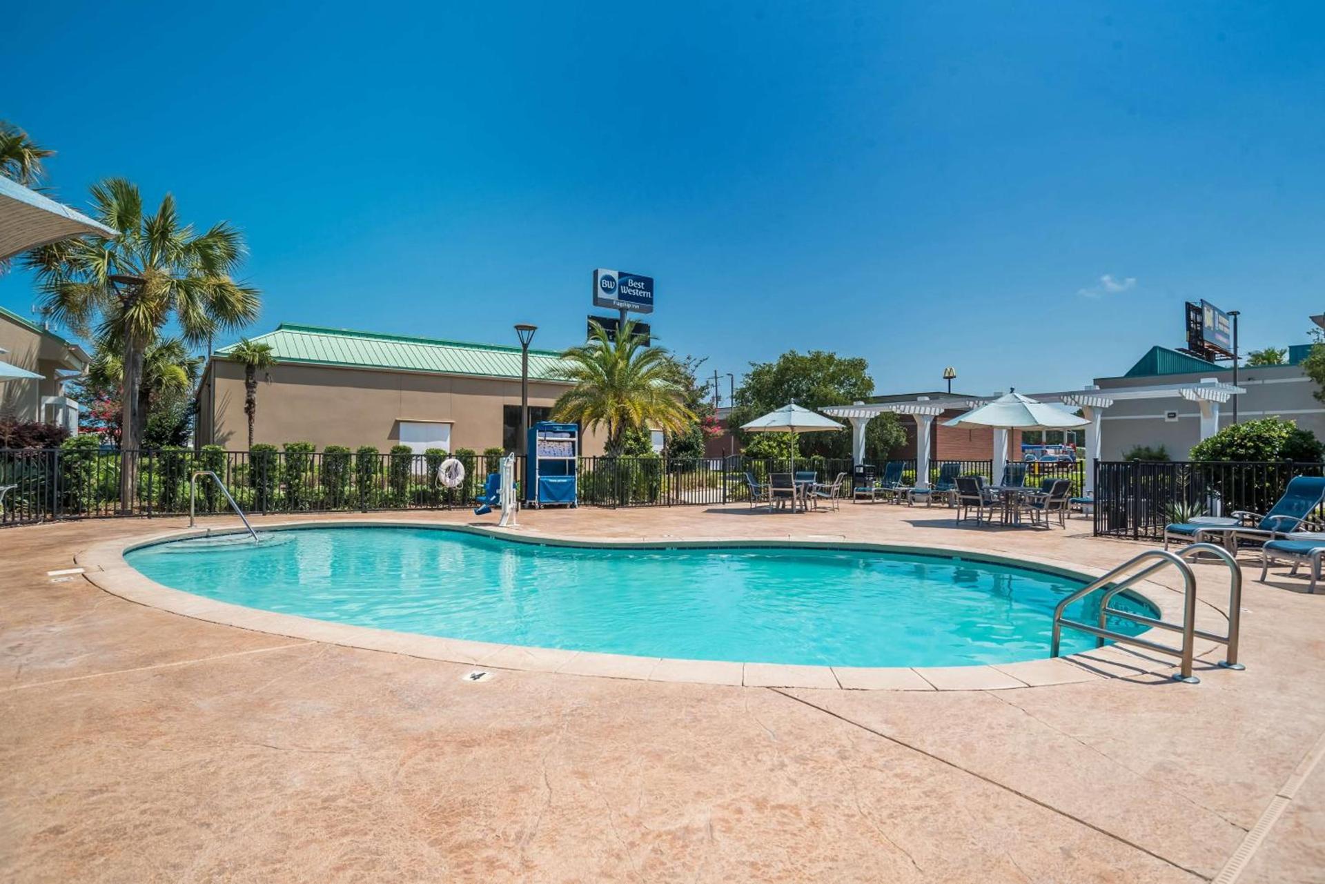 Best Western Flagship Inn photo 24