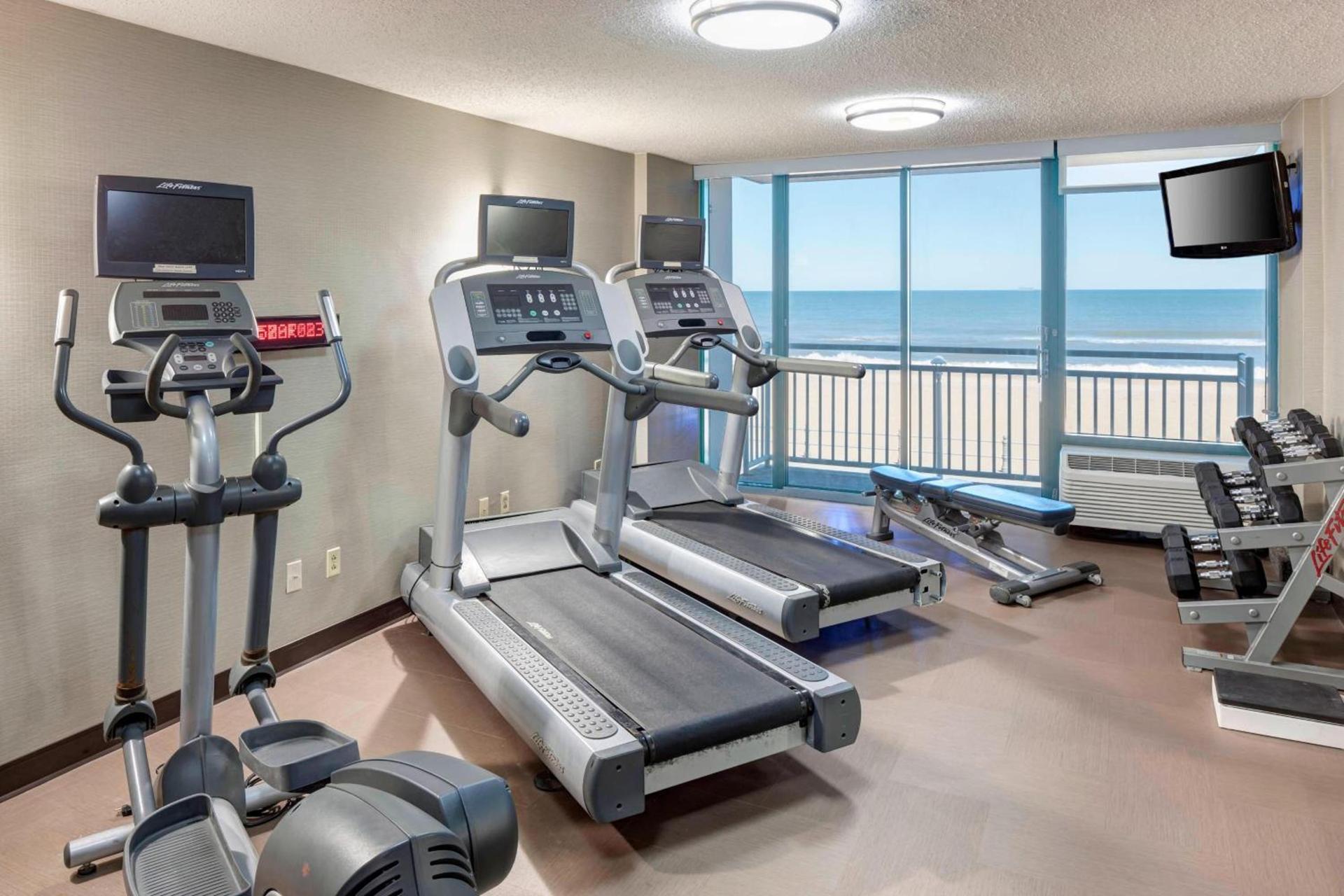 Courtyard by Marriott Virginia Beach Oceanfront-South photo 42