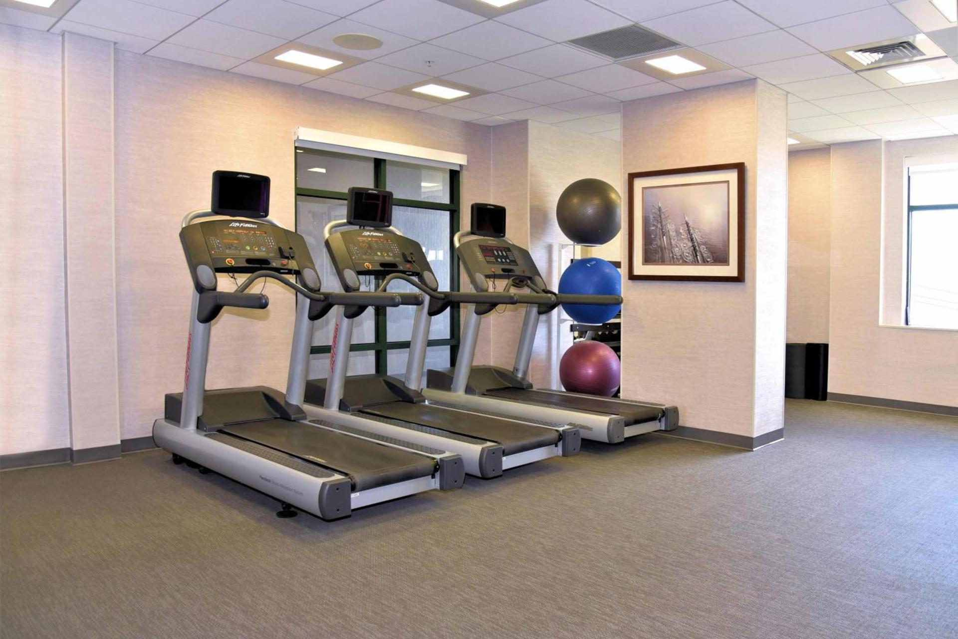 Courtyard by Marriott Boston Waltham photo 44